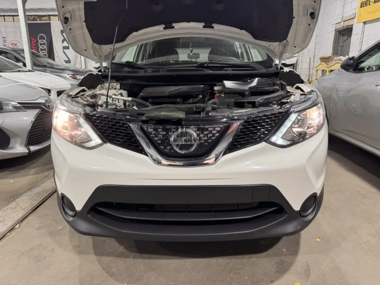 Nissan Qashqai снимка Nissan Qashqai