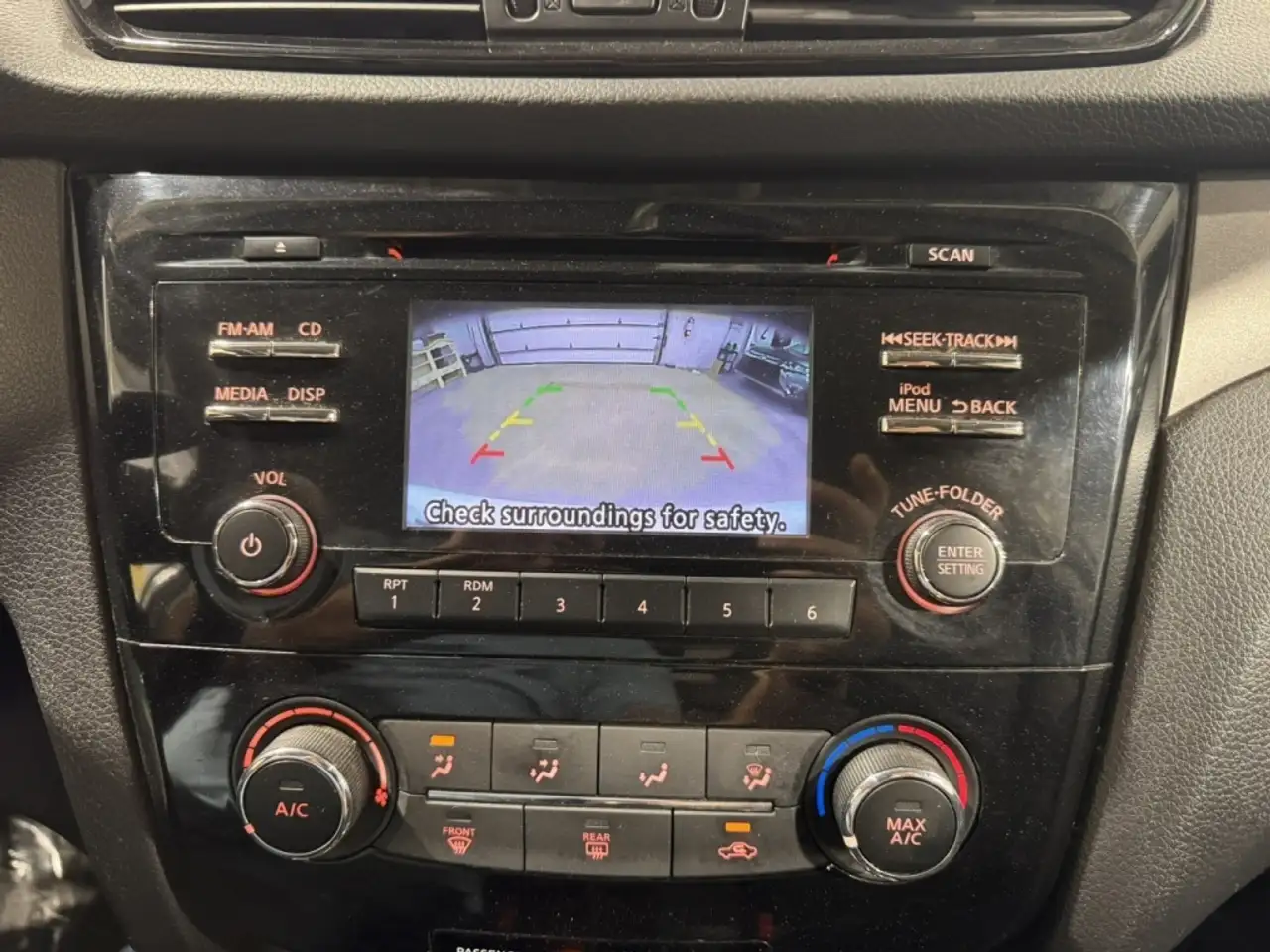 Nissan Qashqai снимка Nissan Qashqai