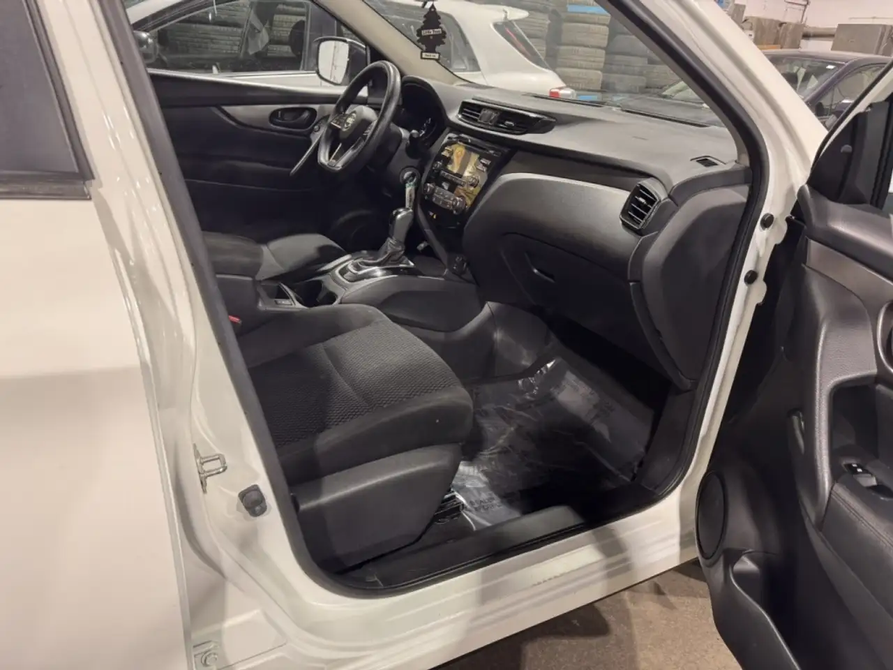 Nissan Qashqai снимка Nissan Qashqai
