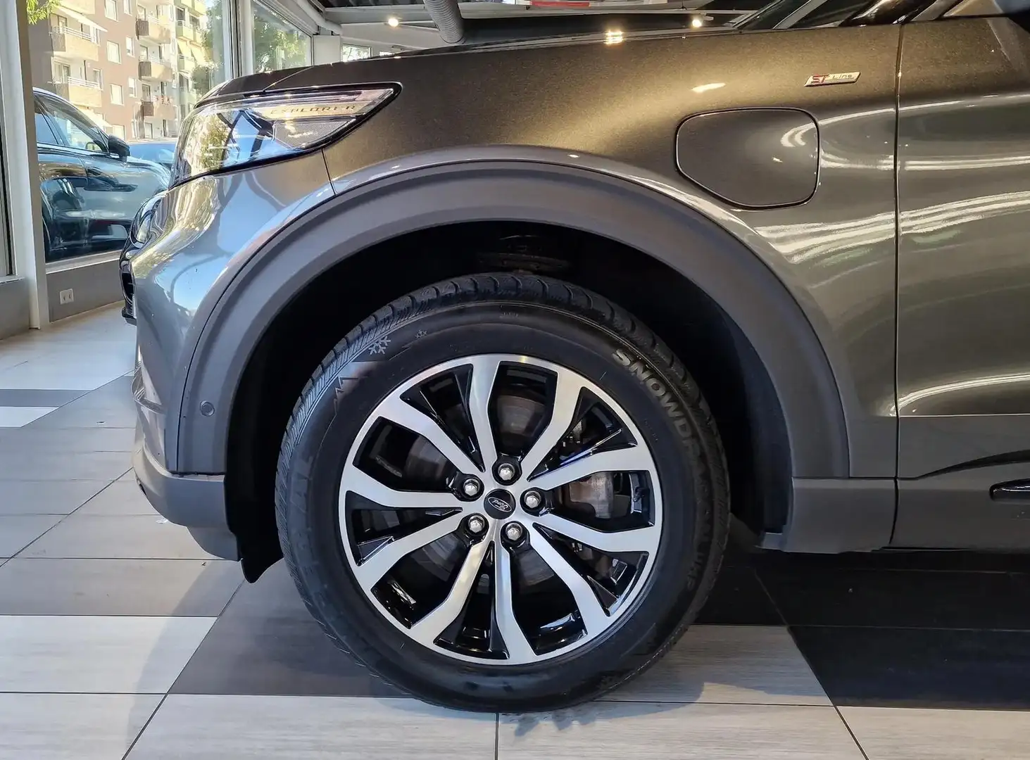 Ford Explorer 4x4 ST-Line*7Sitz*B&O*Pano*ACC*360*Keyl* Gris - 2