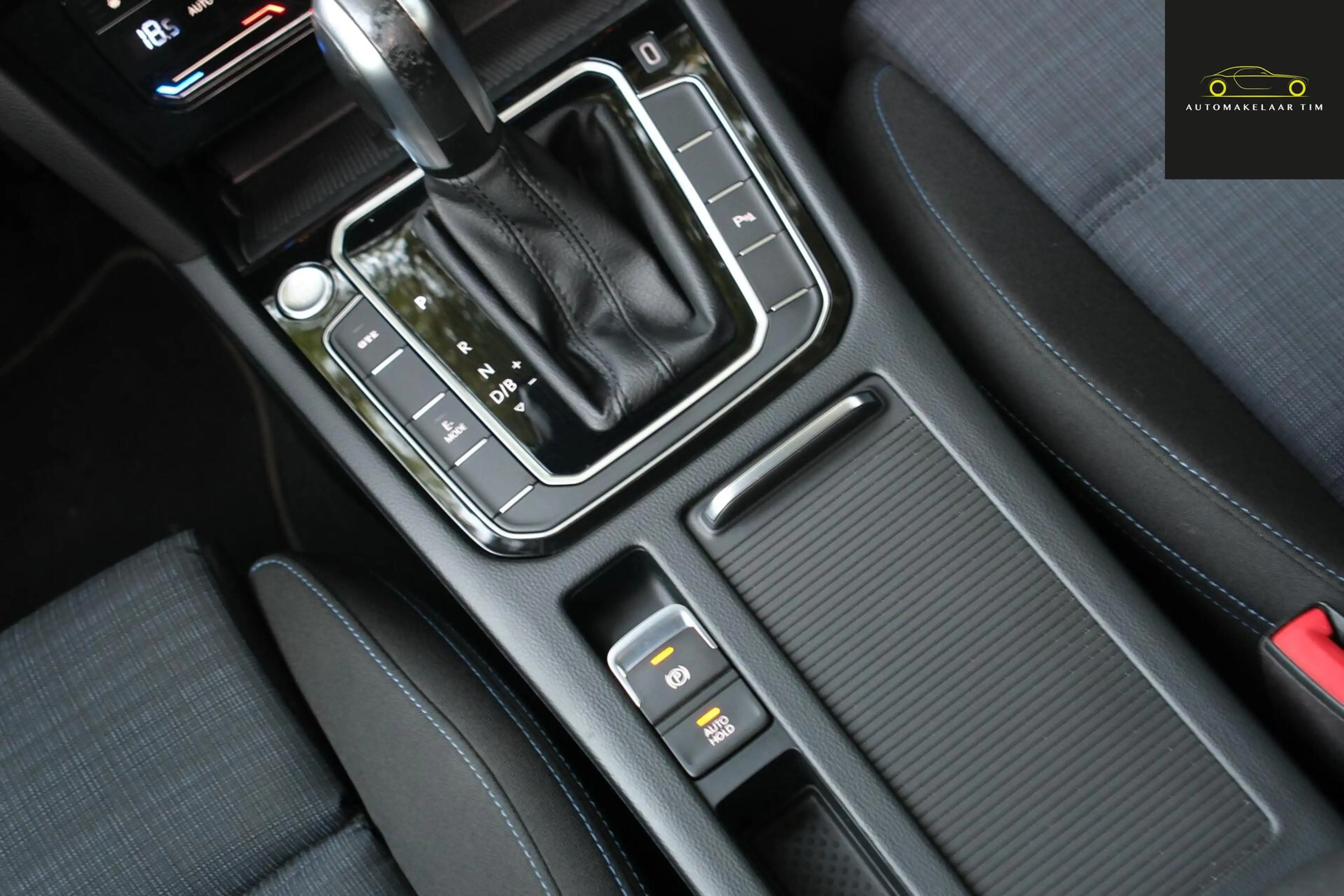 Volkswagen Passat Variant 1.4 TSI PHEV GTE Business — photo 29
