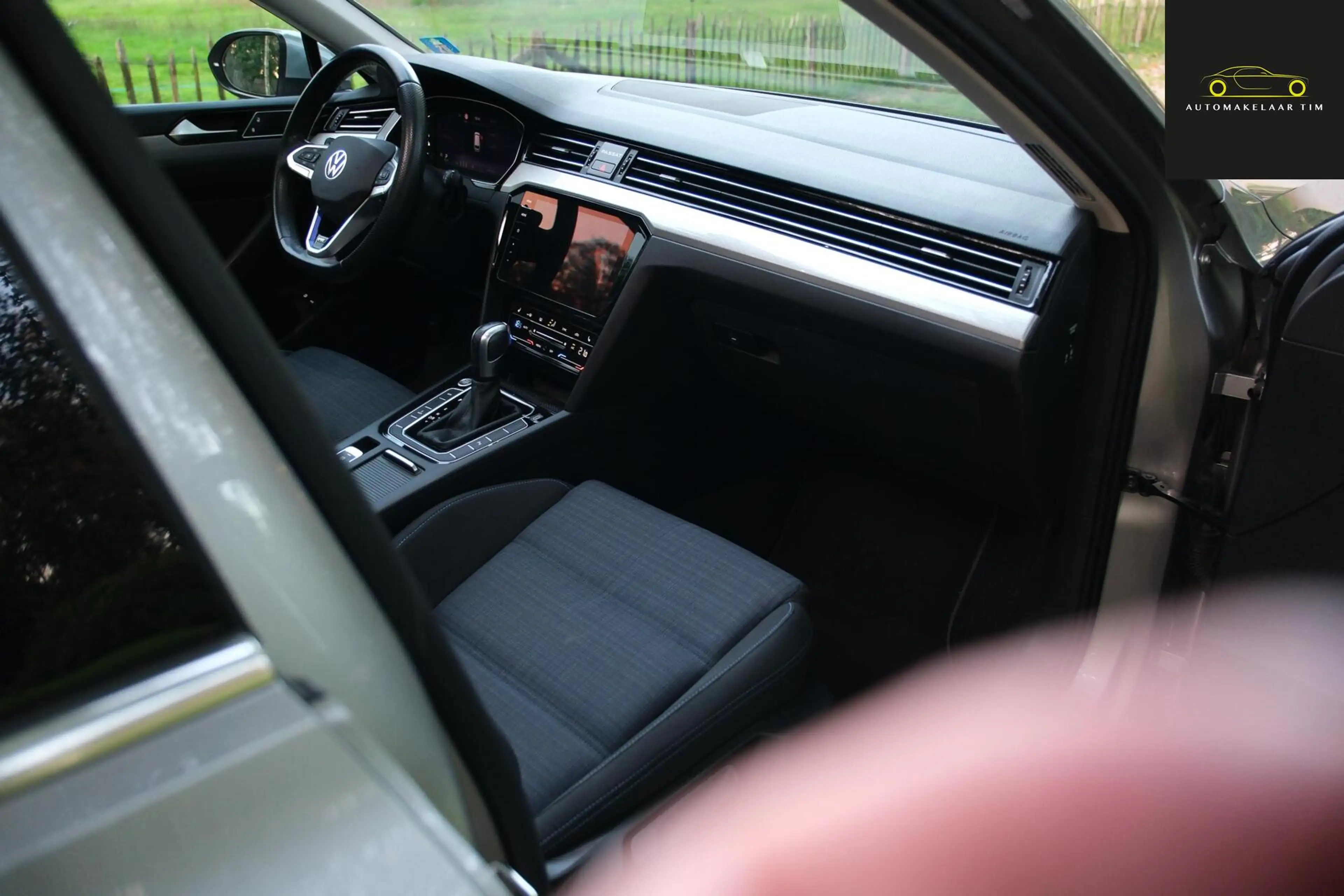 Volkswagen Passat Variant 1.4 TSI PHEV GTE Business — photo 25