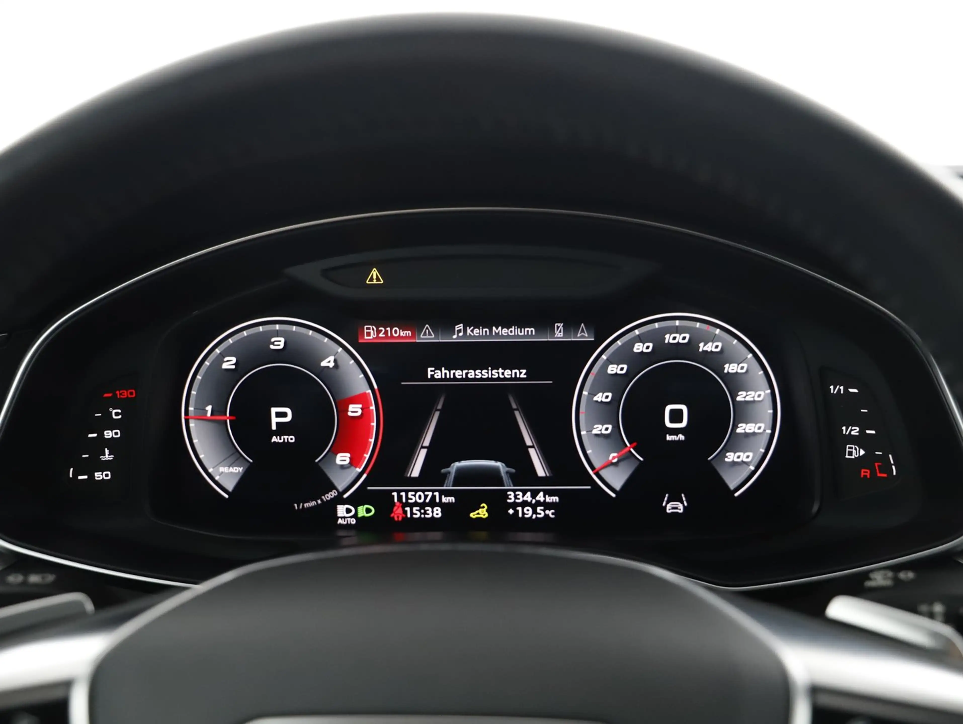 Audi A6 40 TDI Design — photo 8