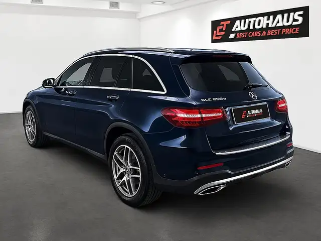 Mercedes-Benz GLC view 3