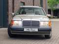 Mercedes-Benz E 230 W124, Autom., H-Zulassung, Scheckheft bis 110 tKM Auriu - thumbnail 2