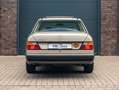 Mercedes-Benz E 230 W124, Autom., H-Zulassung, Scheckheft bis 110 tKM Auriu - thumbnail 10