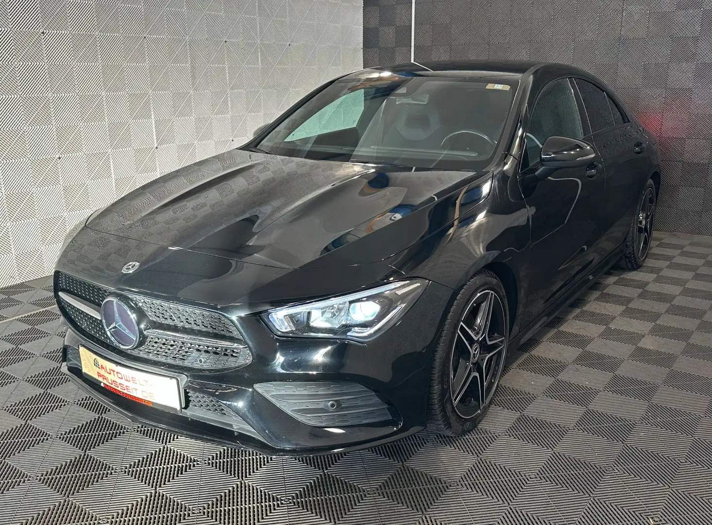 Mercedes-Benz CLA 180 *AMG LINE*LED-NIGHT-R.KAM-NAVI-TEMPO-SHZ Schwarz - 2