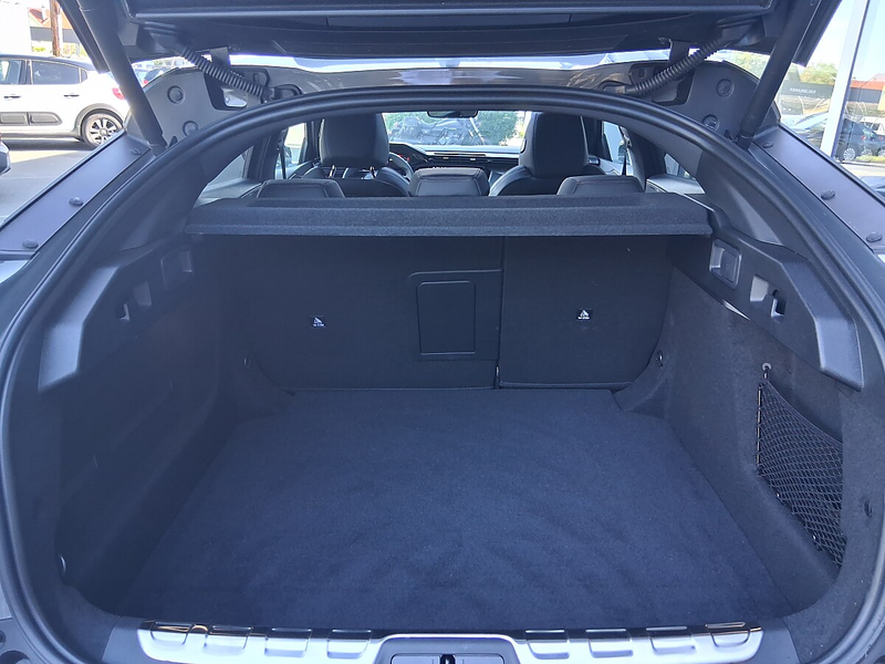 Peugeot 408 Hybrid 145 e-DCS6 GT — photo 6