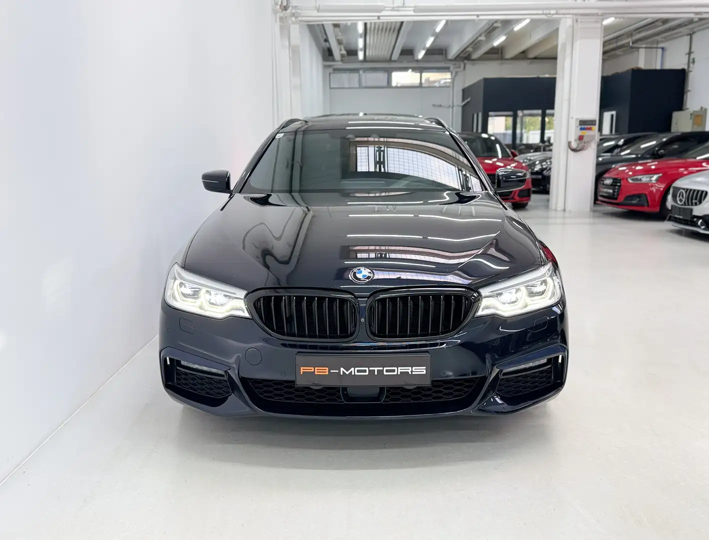 BMW 530 530 d xDrive M Sport LED PANO AHK FAHRASSISTENZ Nero - 2