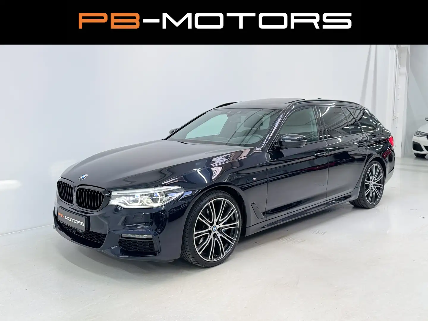 BMW 530 530 d xDrive M Sport LED PANO AHK FAHRASSISTENZ Nero - 1