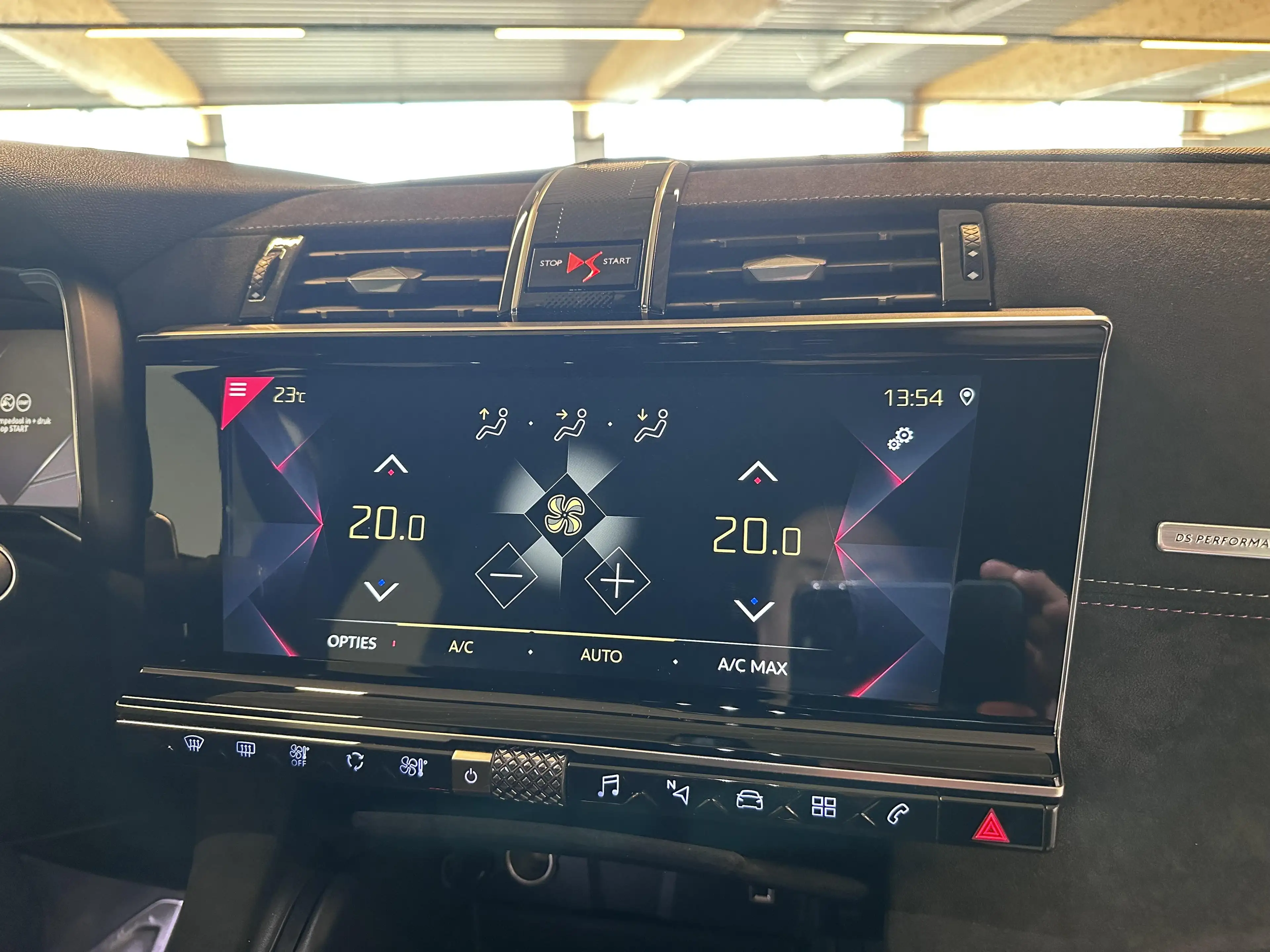 DS Automobiles DS 7 Crossback 1.6 BENZINE 180 EAT 8 — photo 14