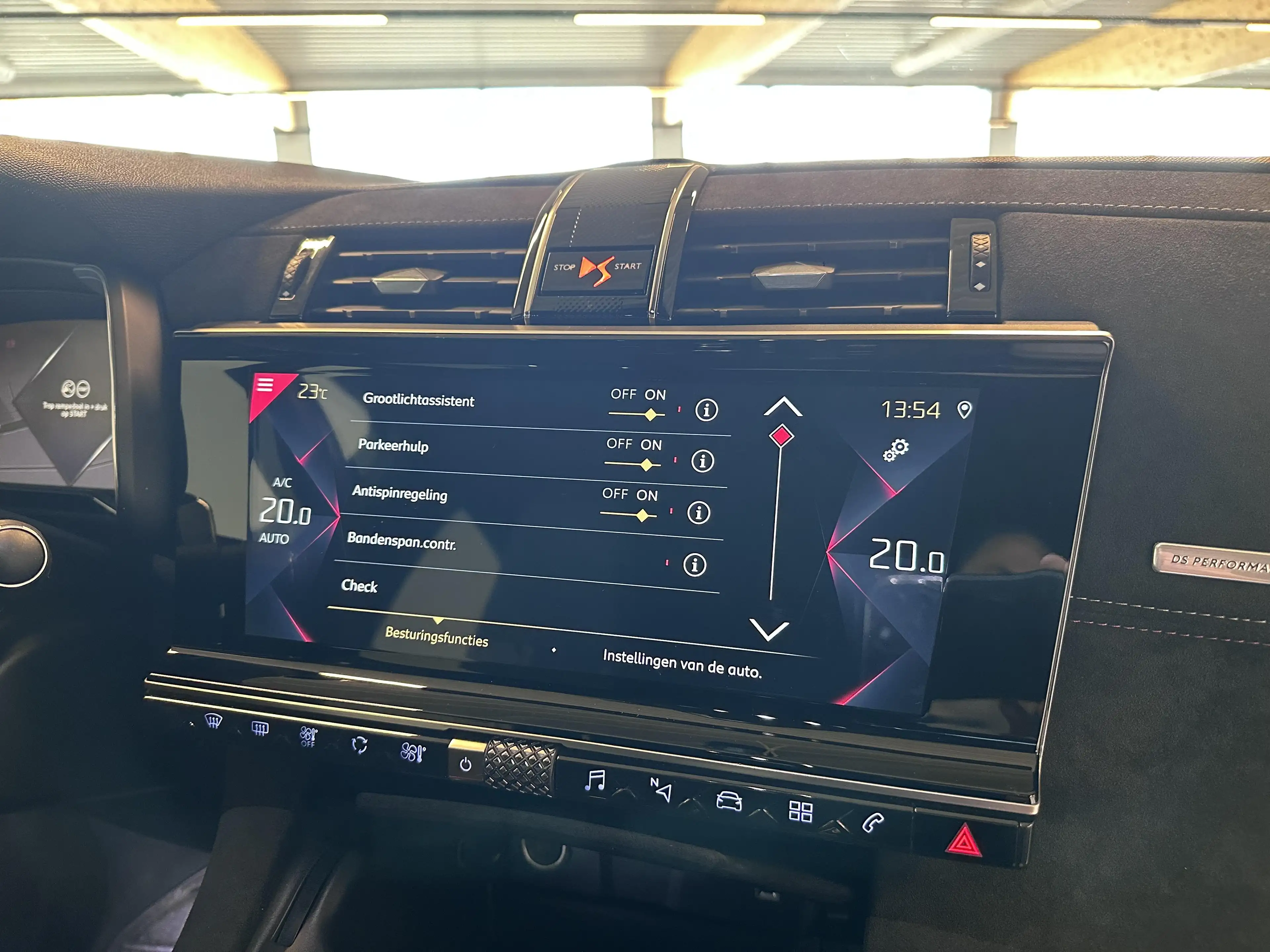 DS Automobiles DS 7 Crossback 1.6 BENZINE 180 EAT 8 — photo 11