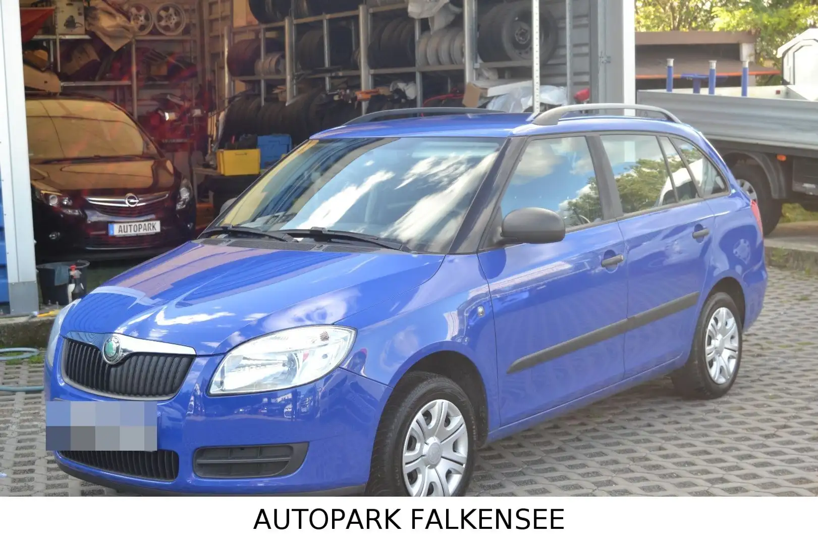 Skoda Fabia Combi Cool Edition Klima+Tüv/Au bis 09-26 Bleu - 1