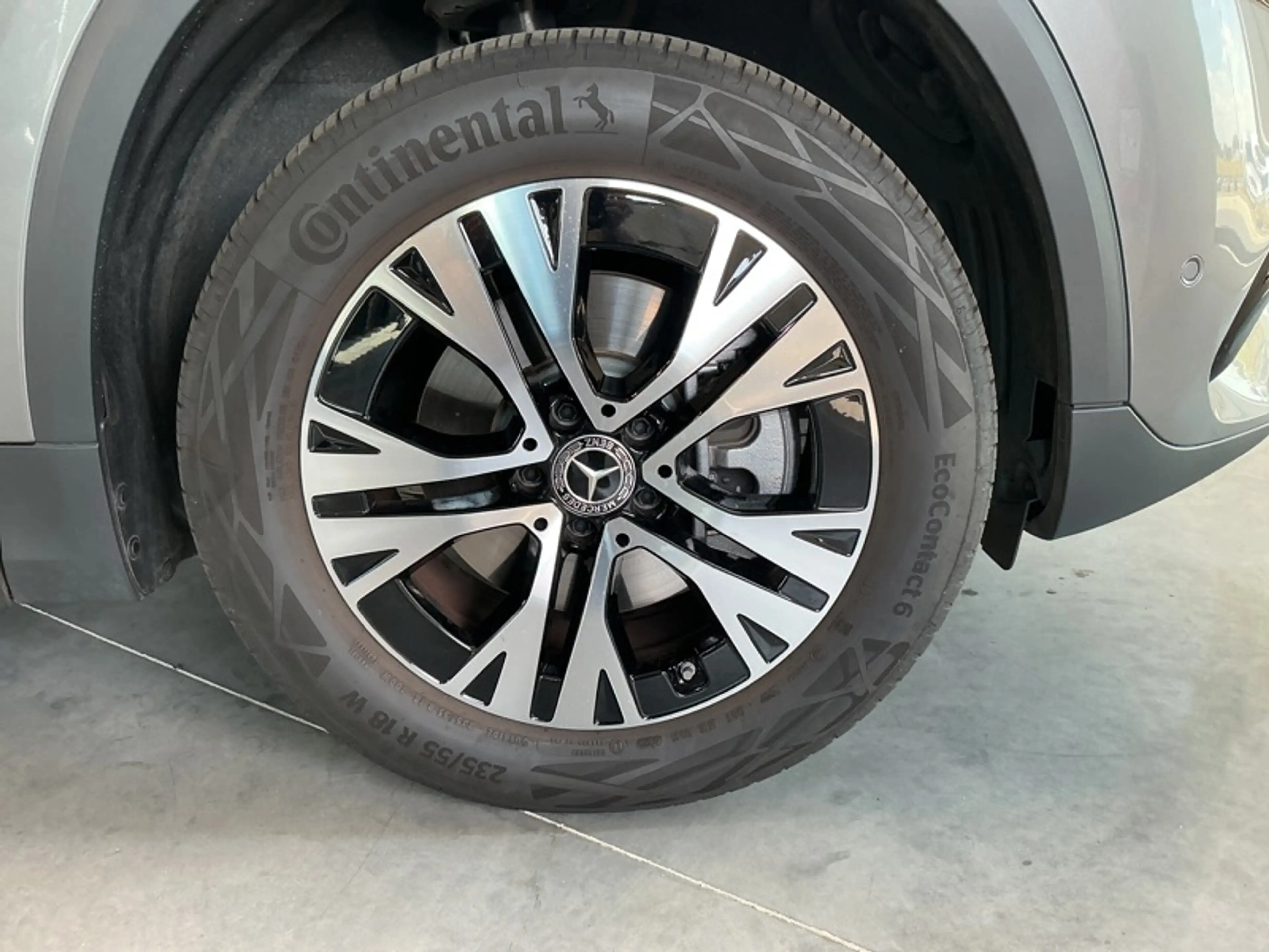Mercedes-Benz GLA 250 e Luxury Line Toit Pano — photo 8