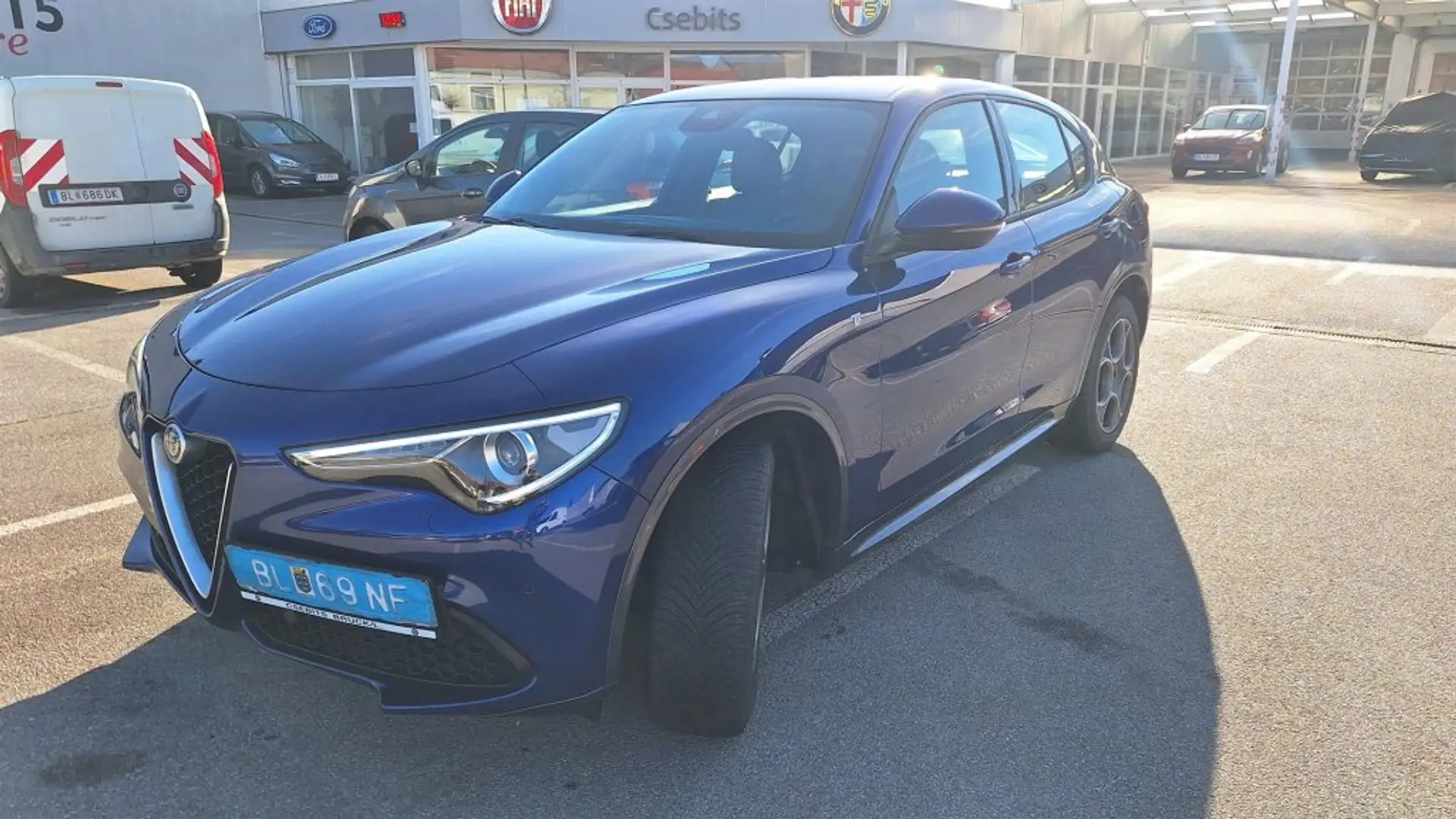Alfa Romeo Stelvio 2,0 16V Q4 AT8 Ti Blauw - 1