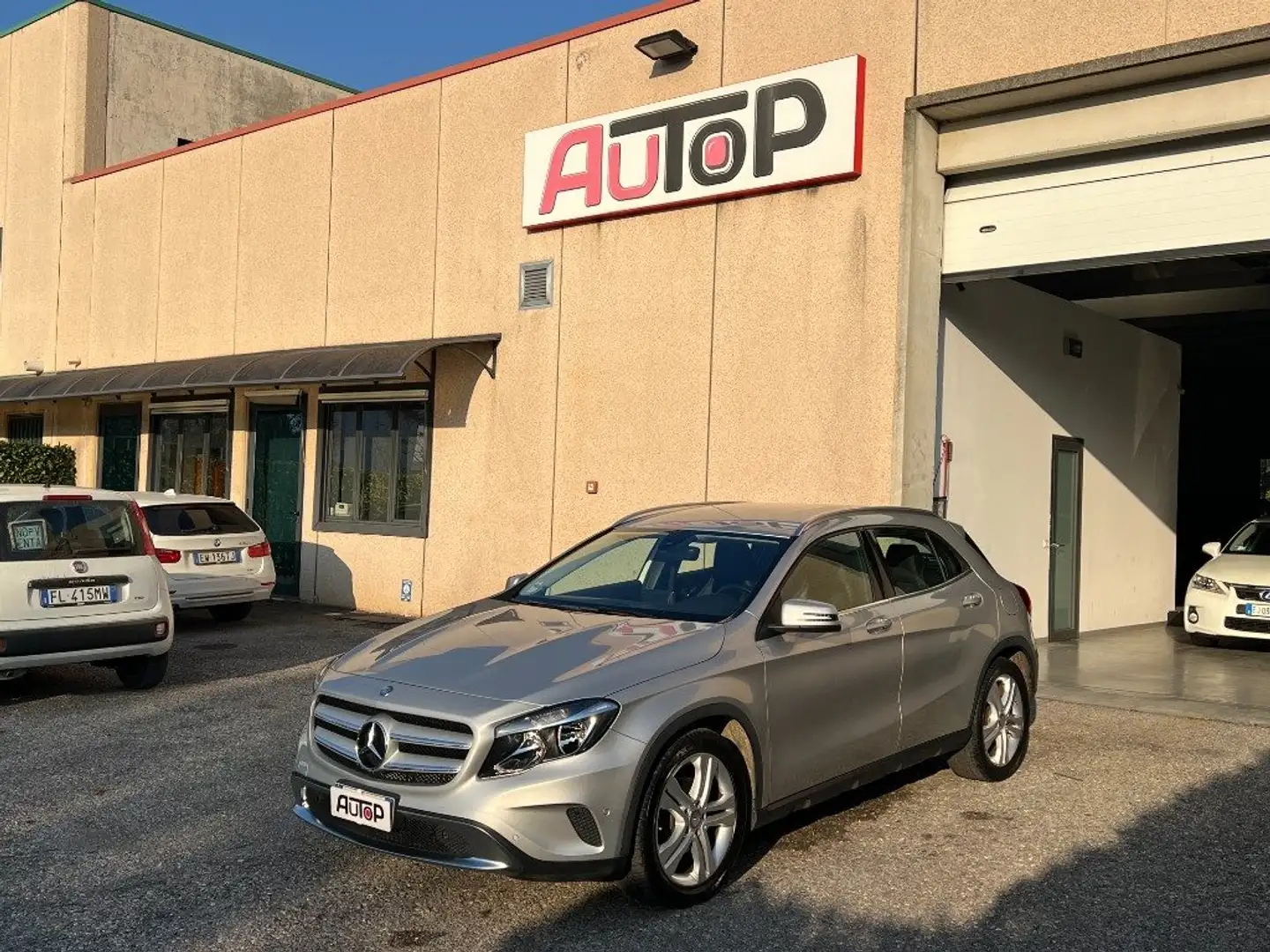 Mercedes-Benz GLA 200 d Automatic Premium Argento - 1