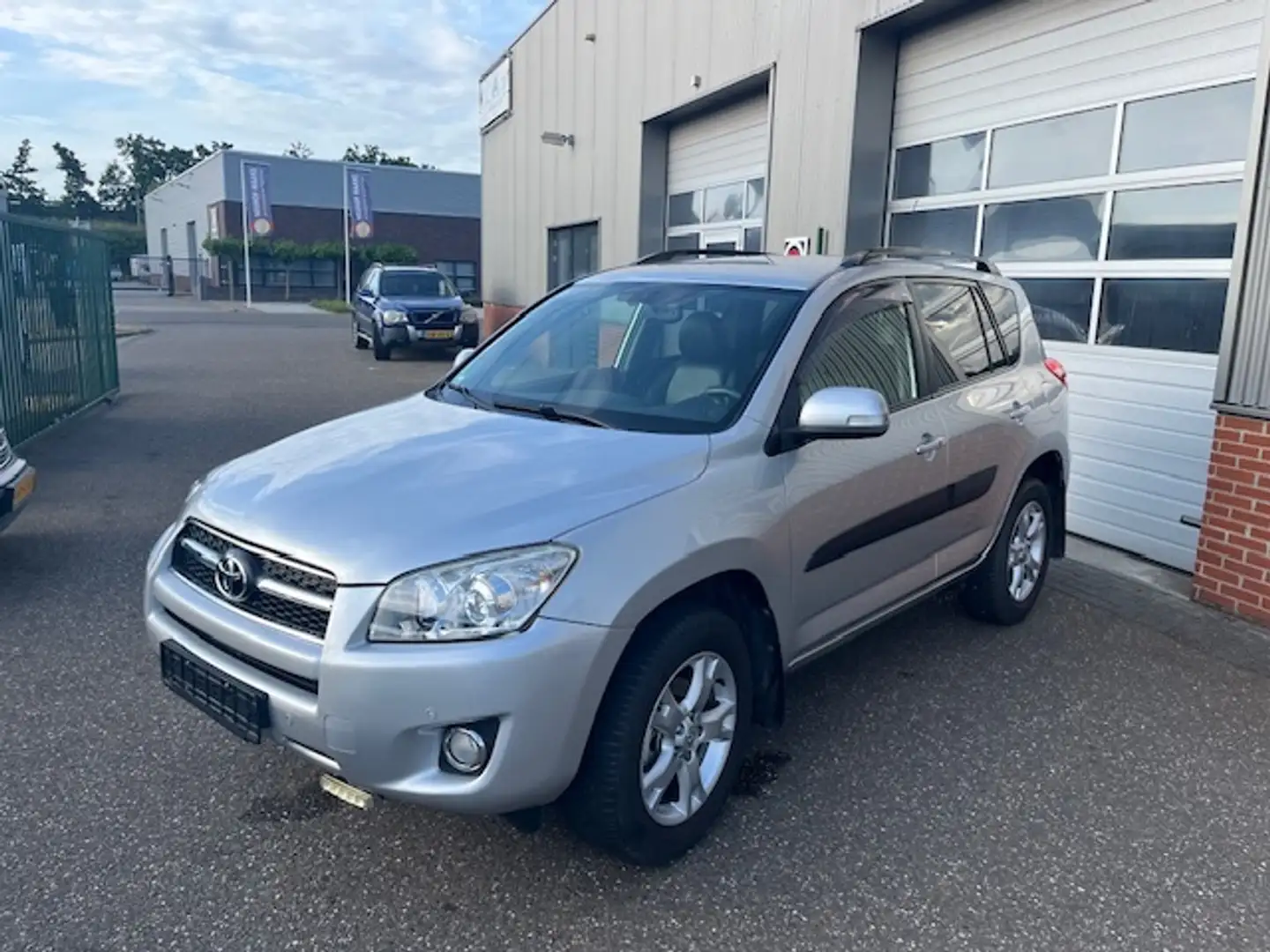 Toyota RAV 4 3zr Grey - 1