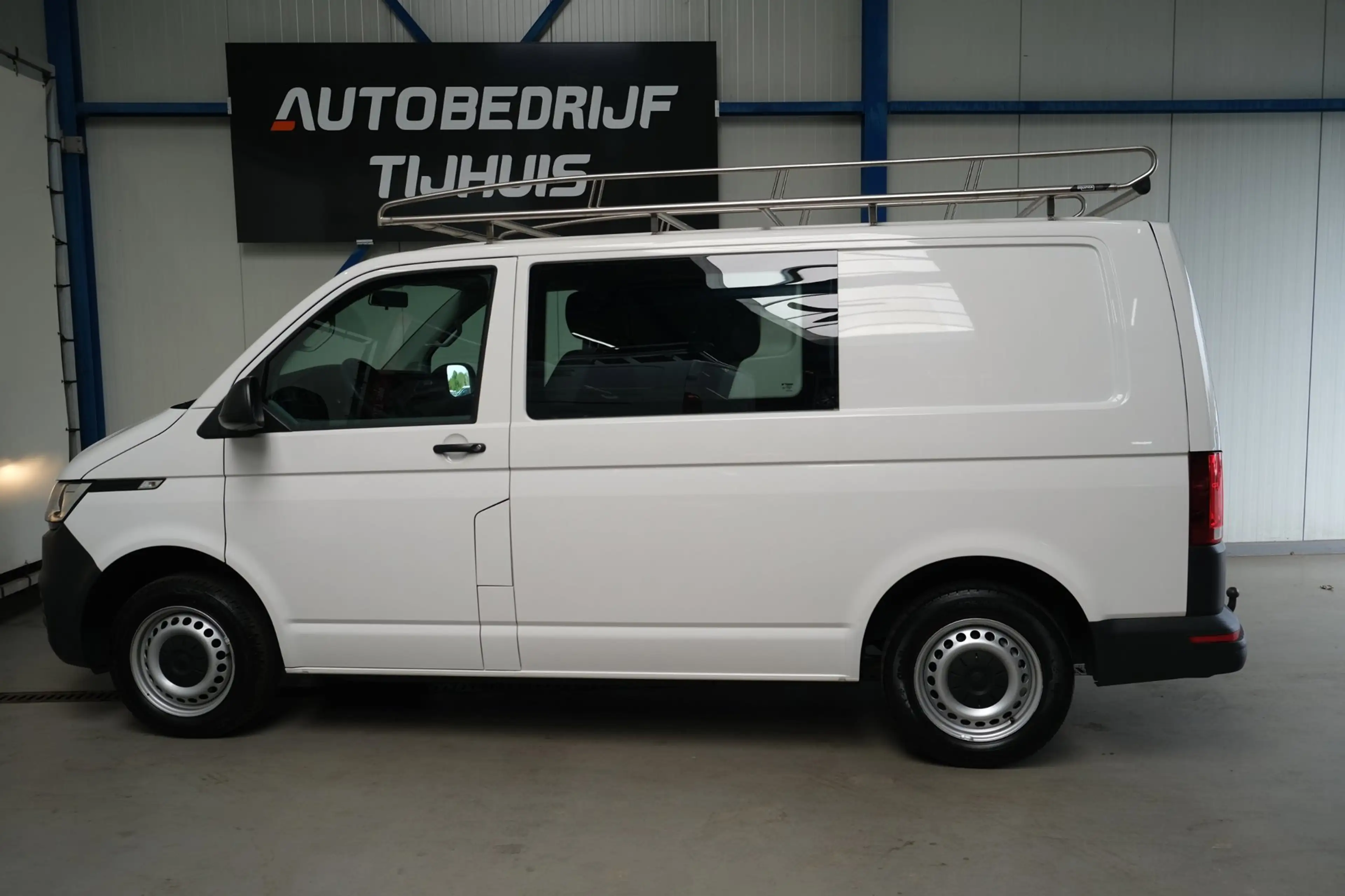 Volkswagen Transporter 2.0 TDI L1H1 26 DC - N.A.P. Airco, Cruise, Navi, C — photo 10
