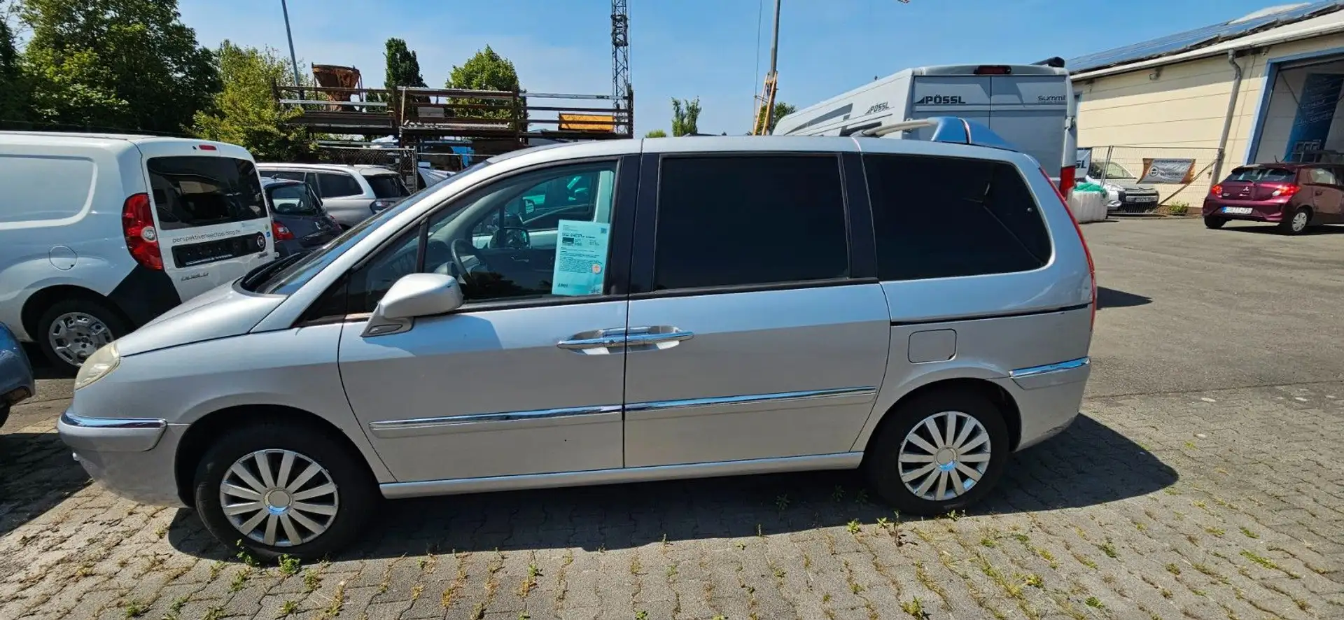 Citroen C8 HDi 135 FAP Tendance Grau - 1