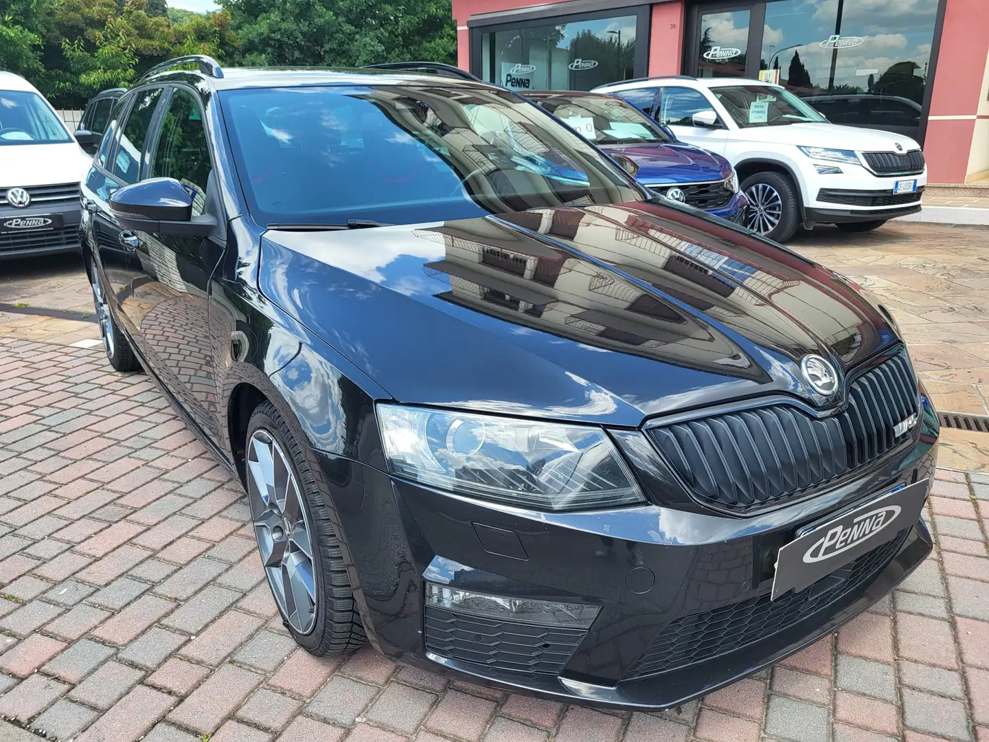 Skoda Octavia Wagon 2.0 TDI RS DSG Nero - 1