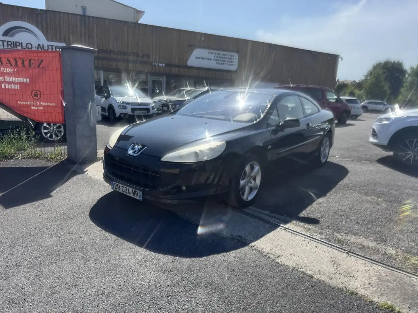 Peugeot 407 2.2e - 163 Féline Gps + Clim + Radar AR Noir - 1