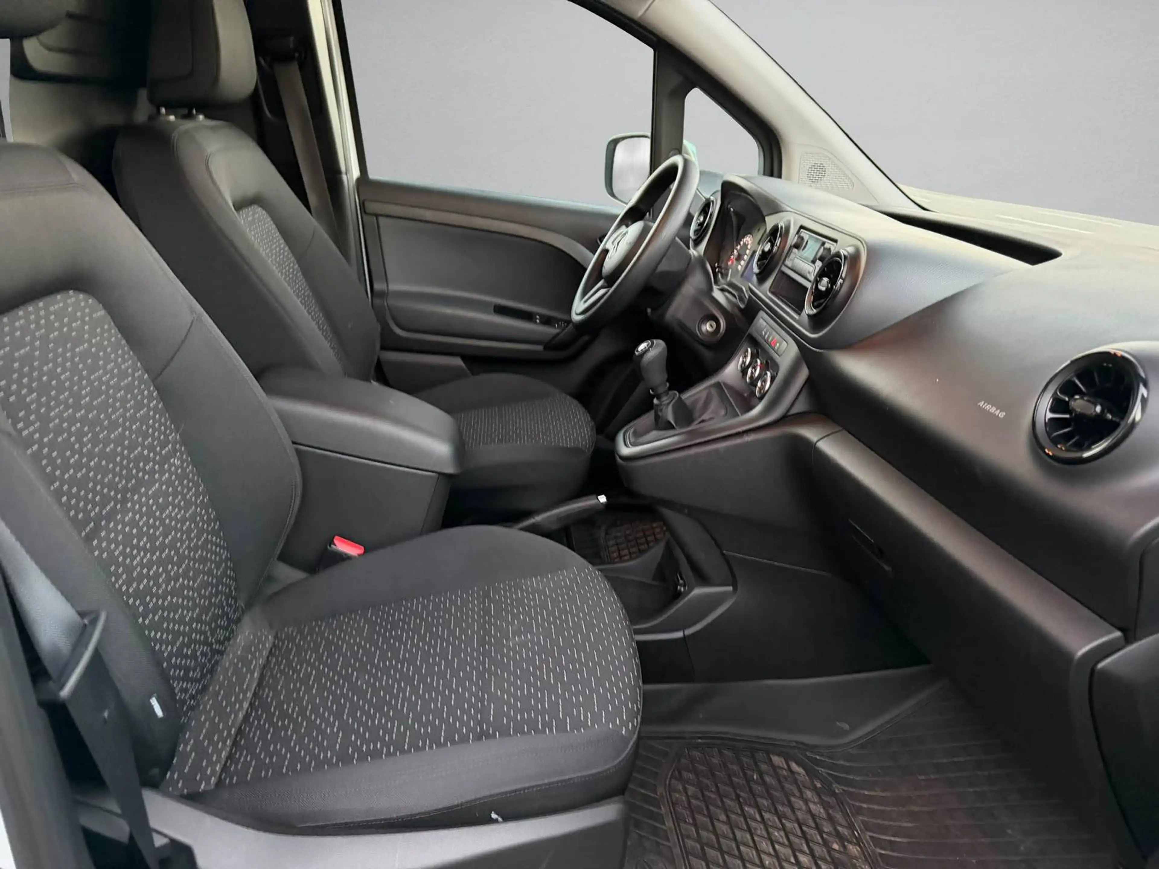 Mercedes-Benz Citan 112 CDI Worker Plus KLIMA*PDC*1.HAND*MWST — photo 14