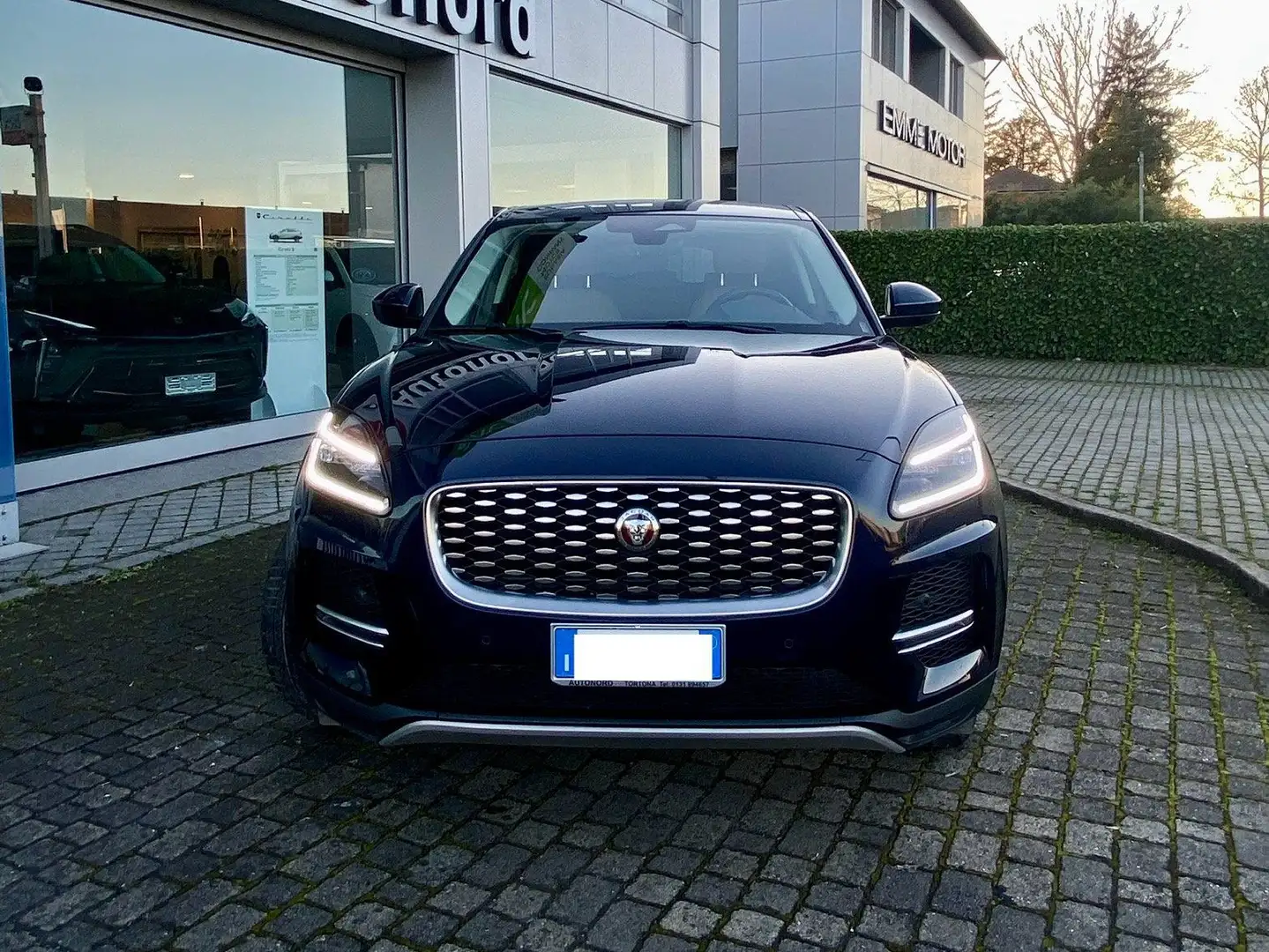 Jaguar E-Pace E-Pace 2.0d i4 mhev R-Dynamic  awd 163cv AUTOCARRO Blauw - 2