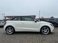 Audi A1 S line Sportpaket Leder Navi 8Fach Weiß - thumbnail 5