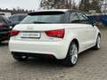 Audi A1 S line Sportpaket Leder Navi 8Fach Weiß - thumbnail 4