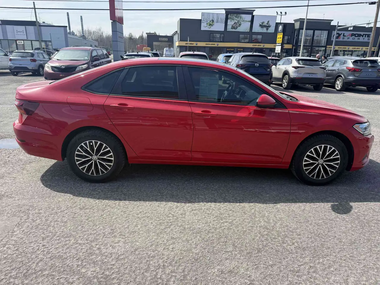 Volkswagen Jetta снимка Volkswagen Jetta