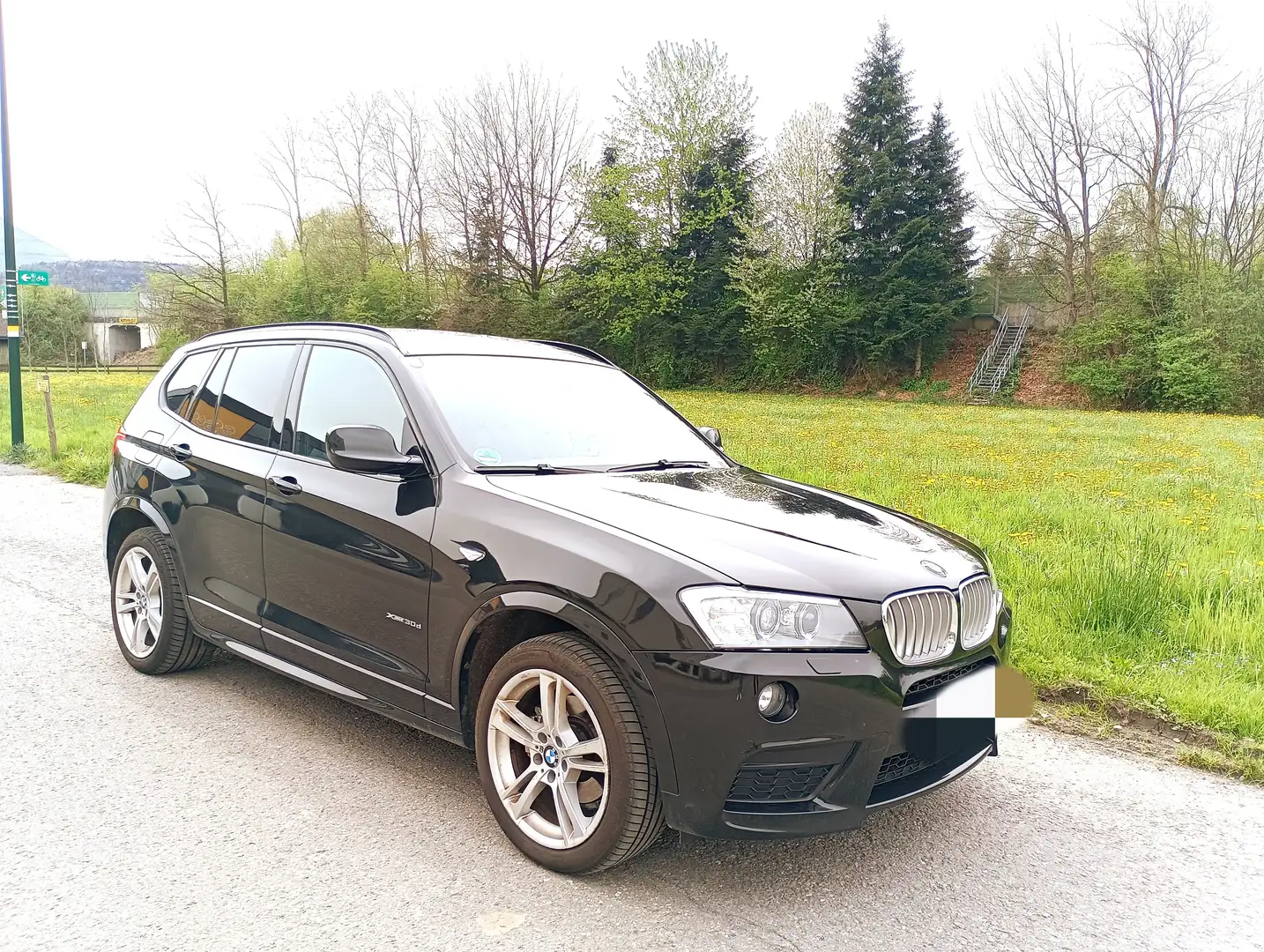 BMW X3 M Schwarz - 1