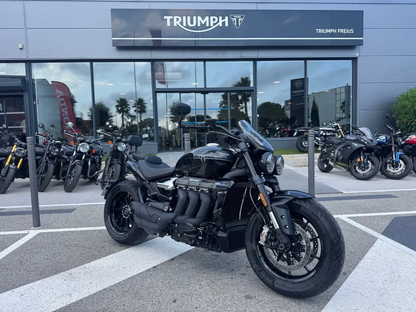 Triumph Rocket 3 GT - 2