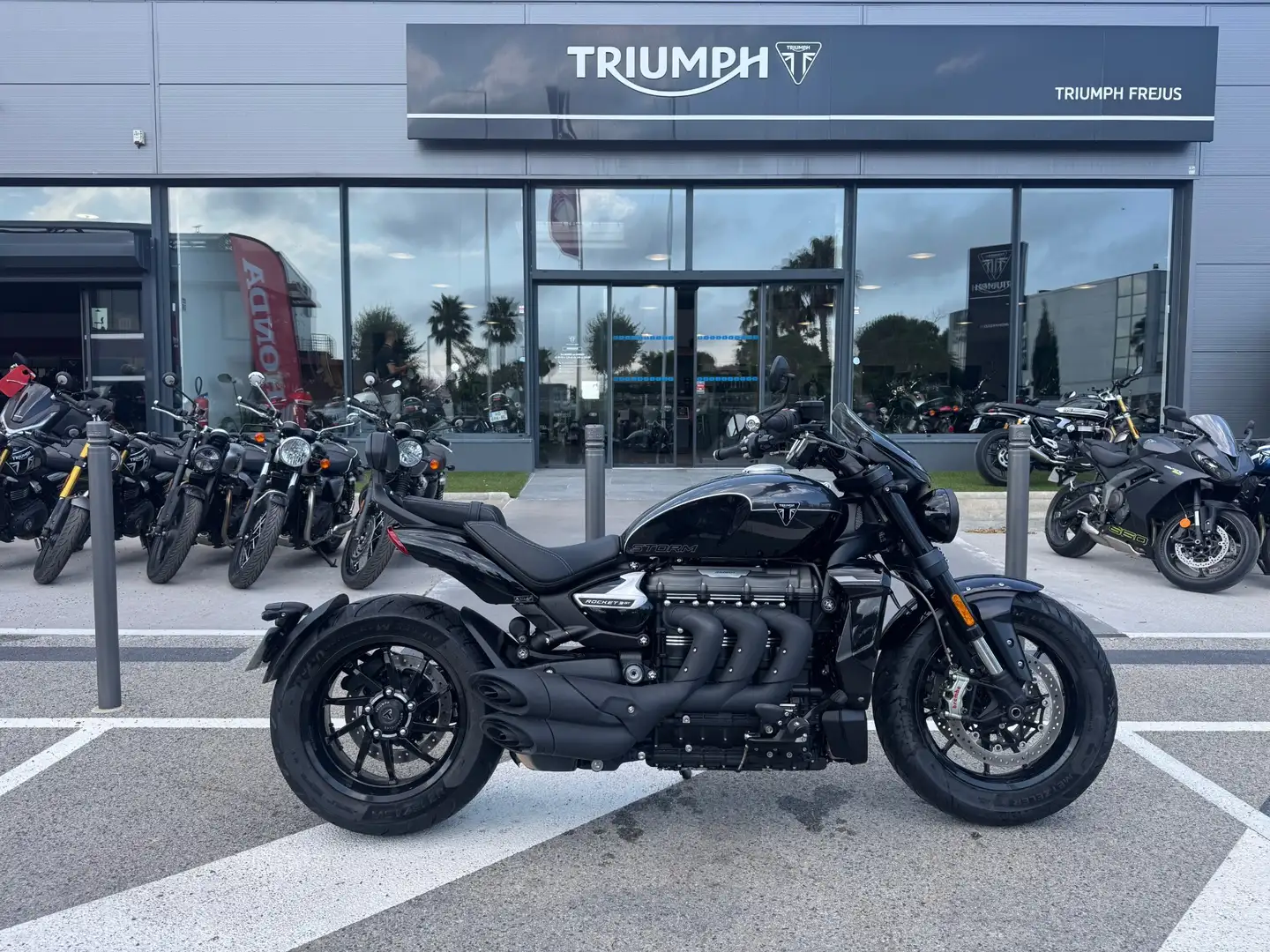 Triumph Rocket 3 GT - 1