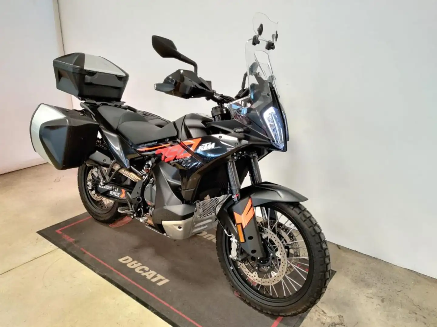 KTM 790 Adventure MY 2024 Nero - 2