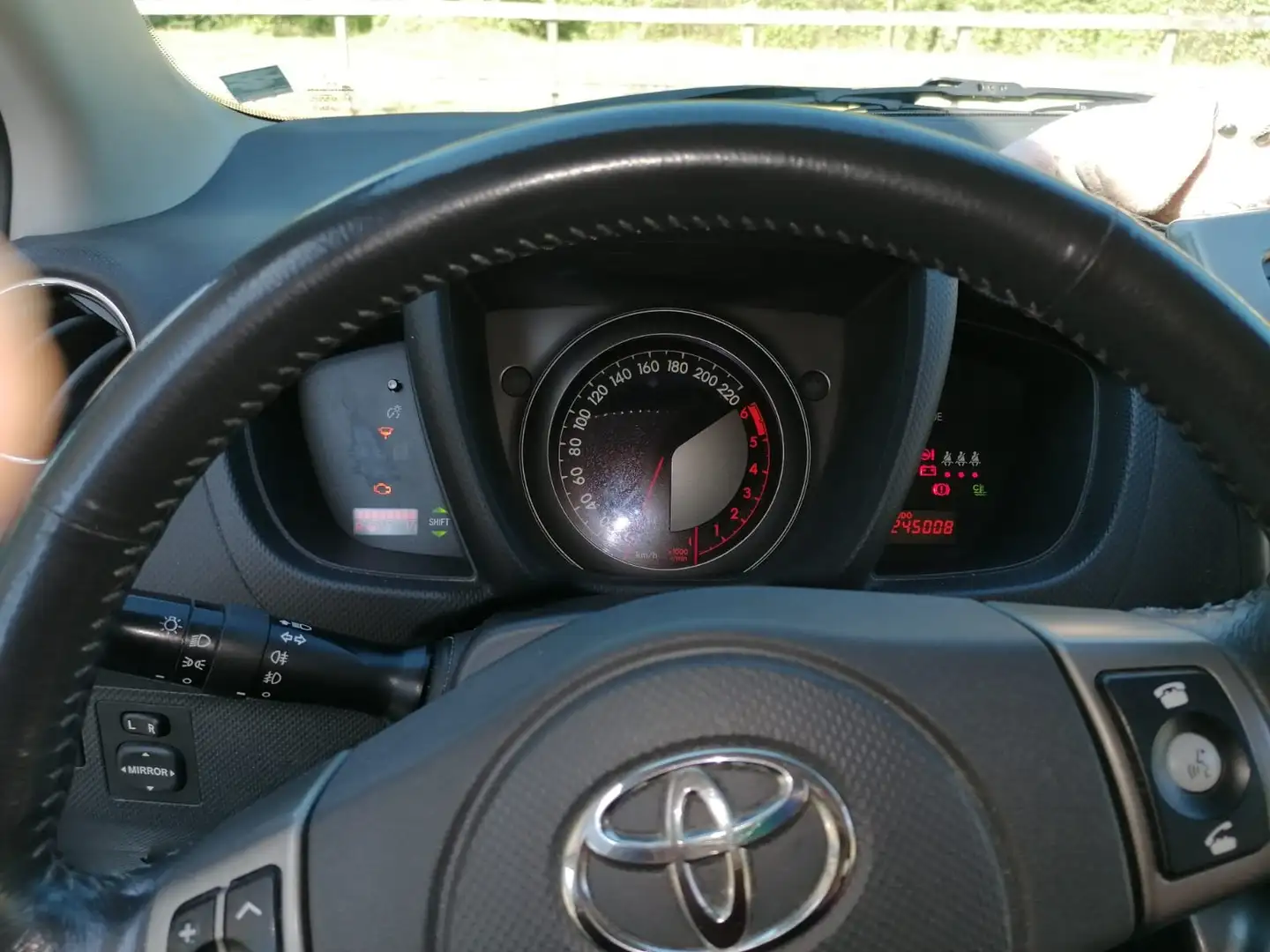 Toyota Urban Cruiser Urban Cruiser 1.4 d-4d Sol Awd Blanc - 2
