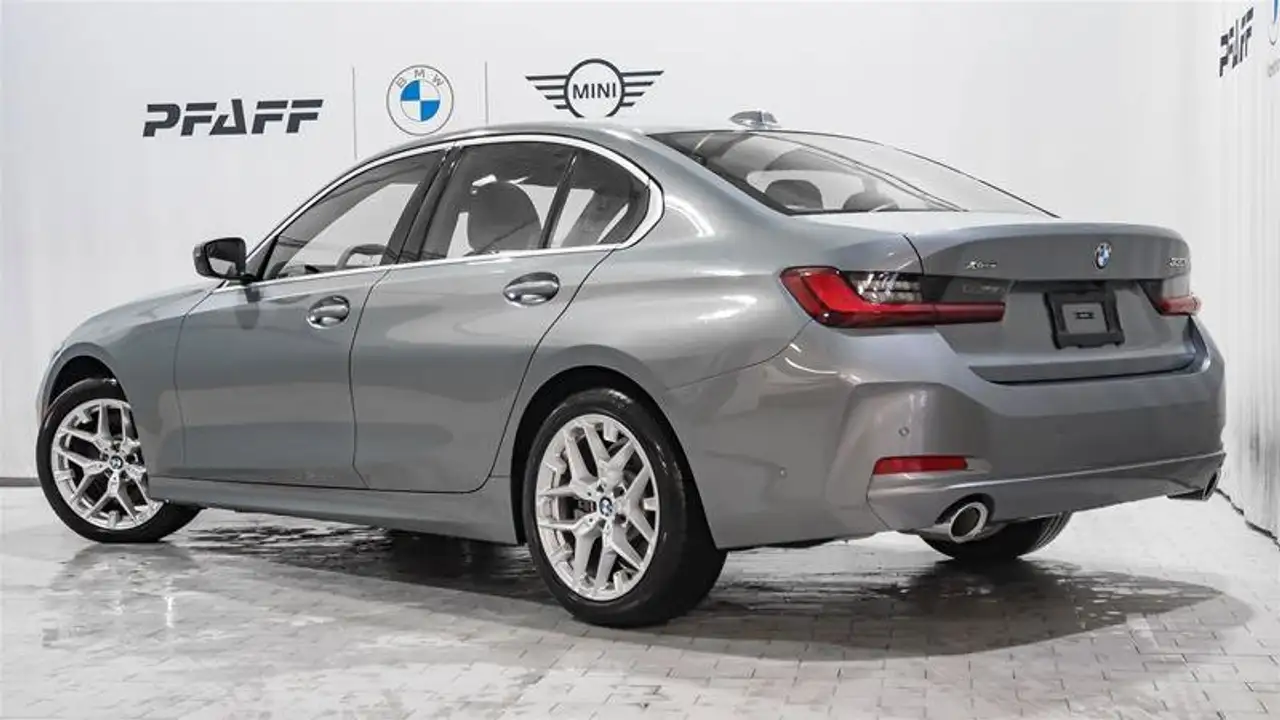 BMW 3 Series снимка BMW 3 Series