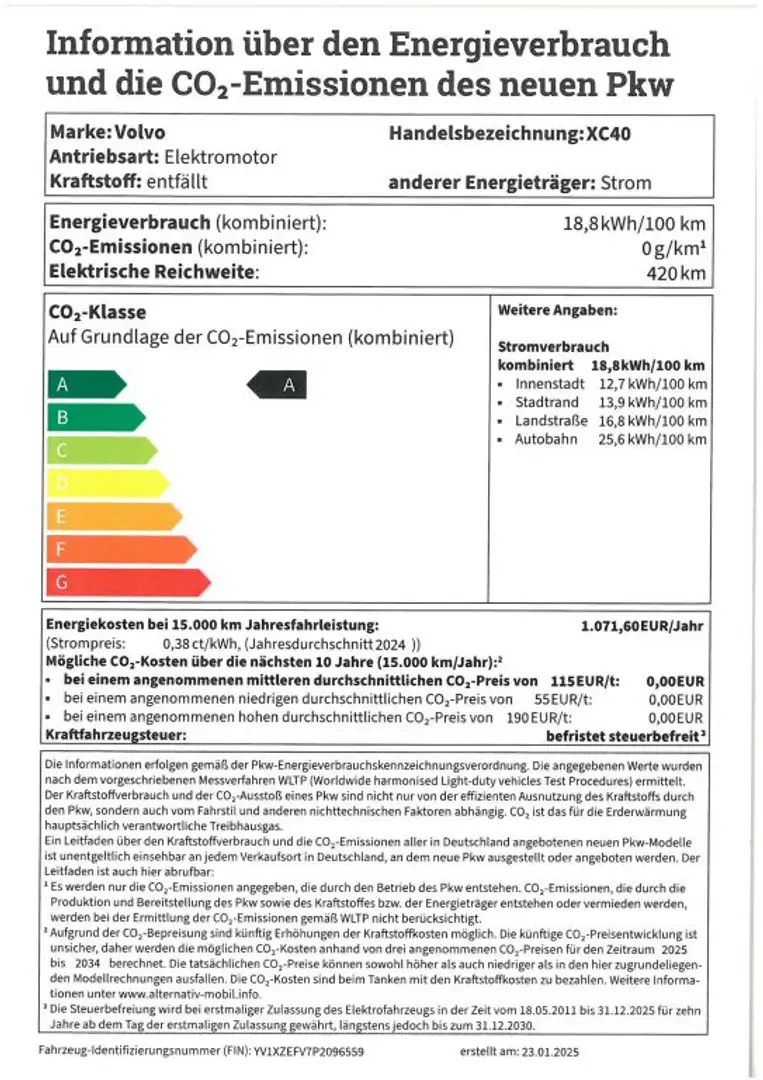 Volvo XC40 Recharge 69 kWh Single Motor Plus *AHK*Standhzg.* Grau - 2