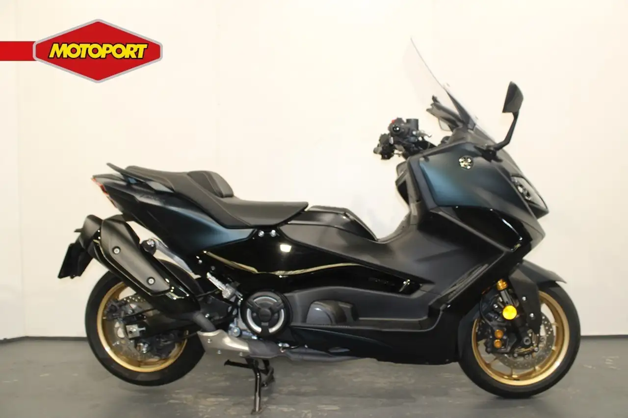 Yamaha Tmax 560