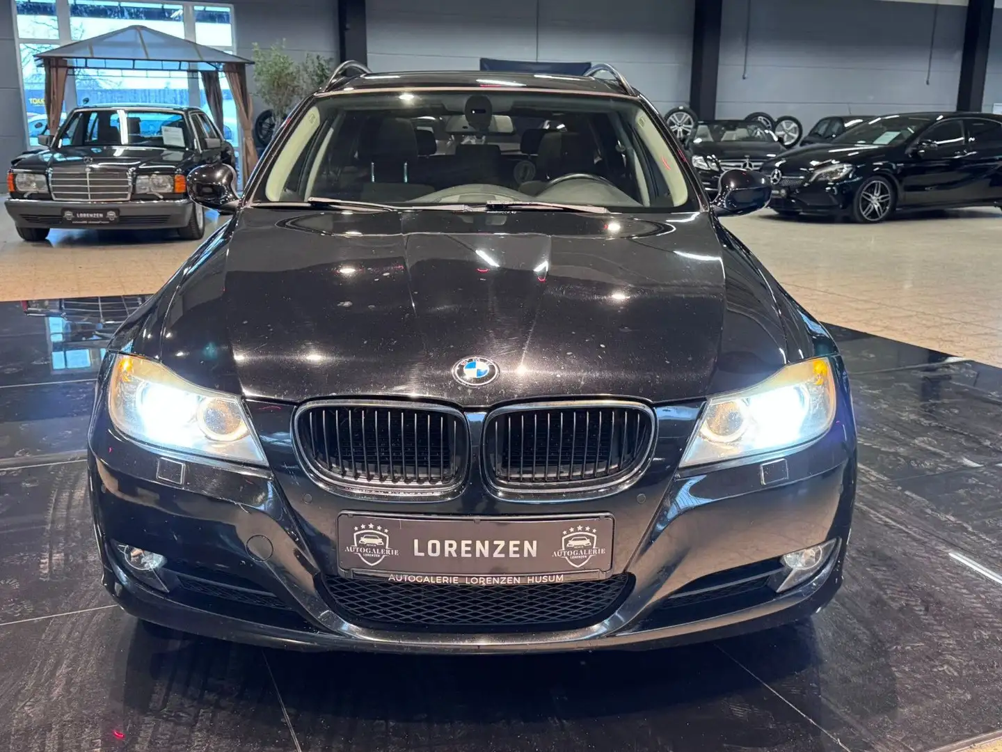 BMW 320 d Touring Xenon Klima USB Navi BT-Audio Sihzg Black - 2