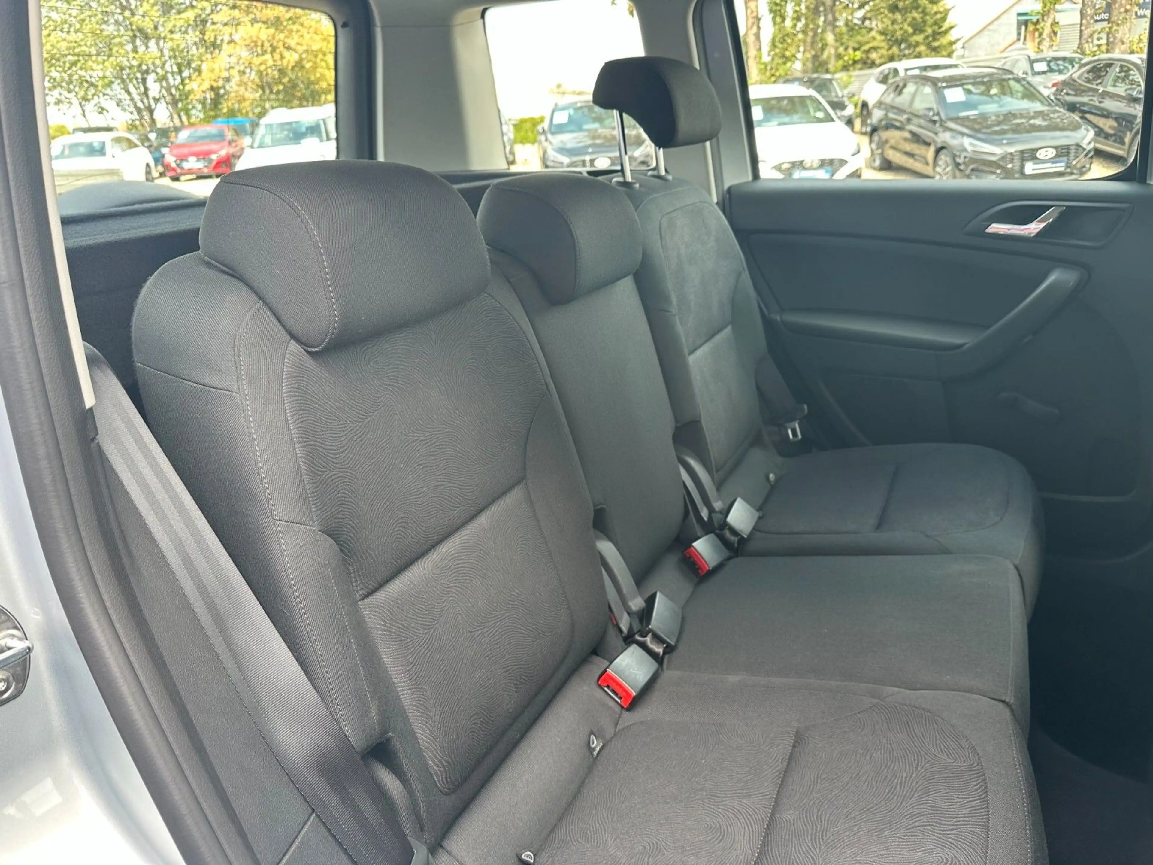 Skoda Yeti 2.0 TDI 4x4 Ambition AHK, Allwetterreifen — photo 12
