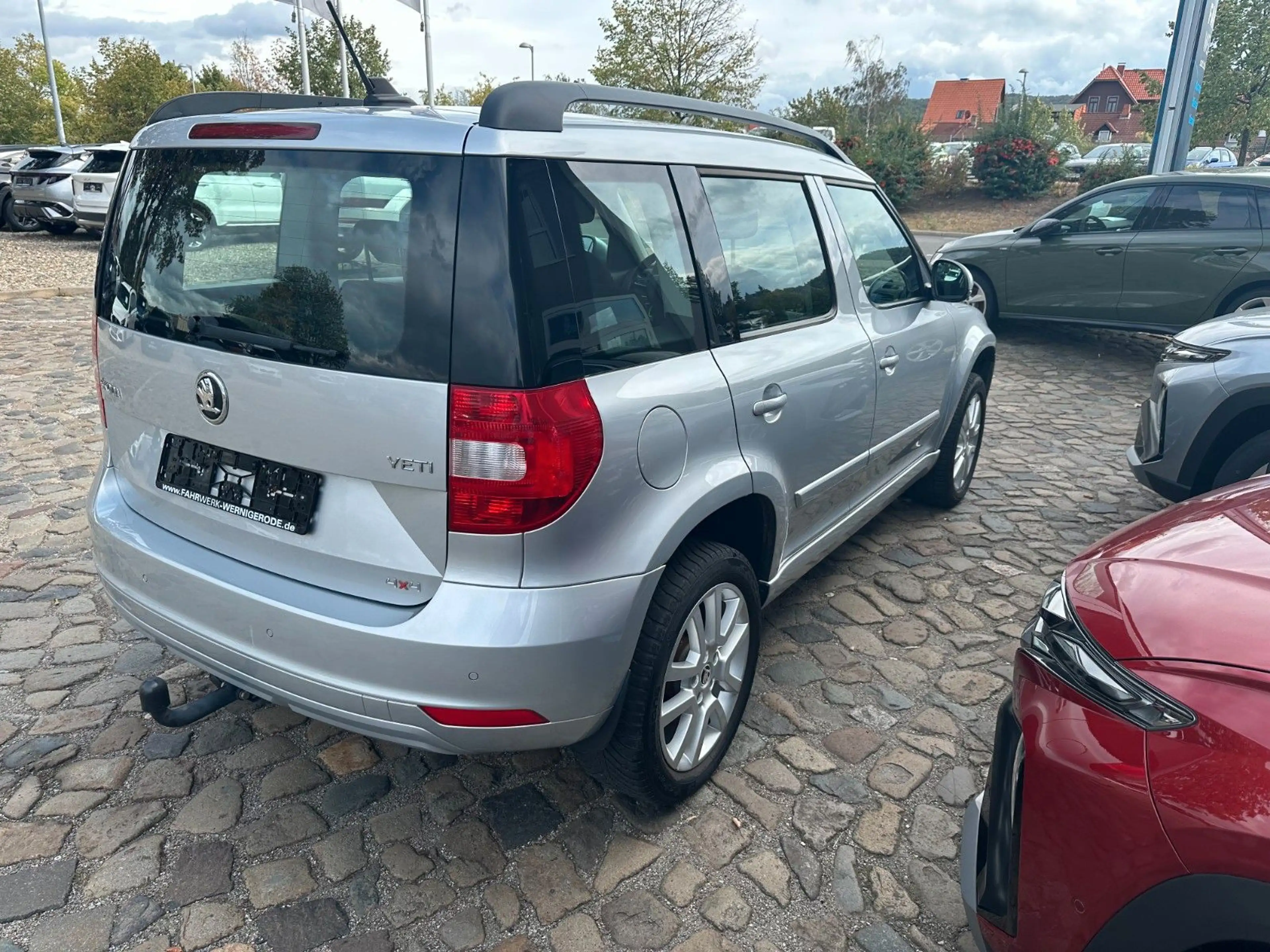 Skoda Yeti 2.0 TDI 4x4 Ambition AHK, Allwetterreifen — photo 7