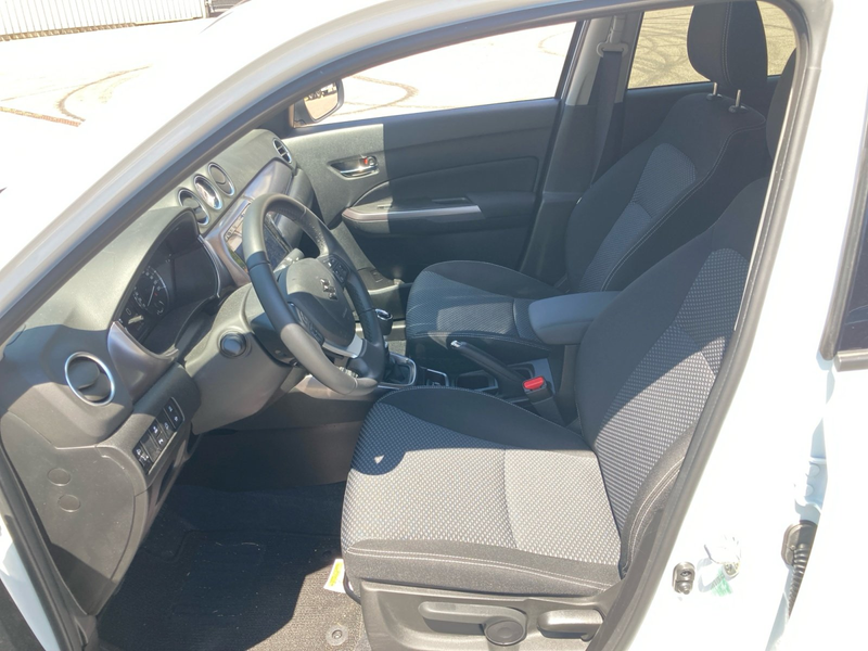 Suzuki Vitara 1.4 4x2 Comfort ACC+LED+Navi+SHZ+Kam.+LM — photo 11