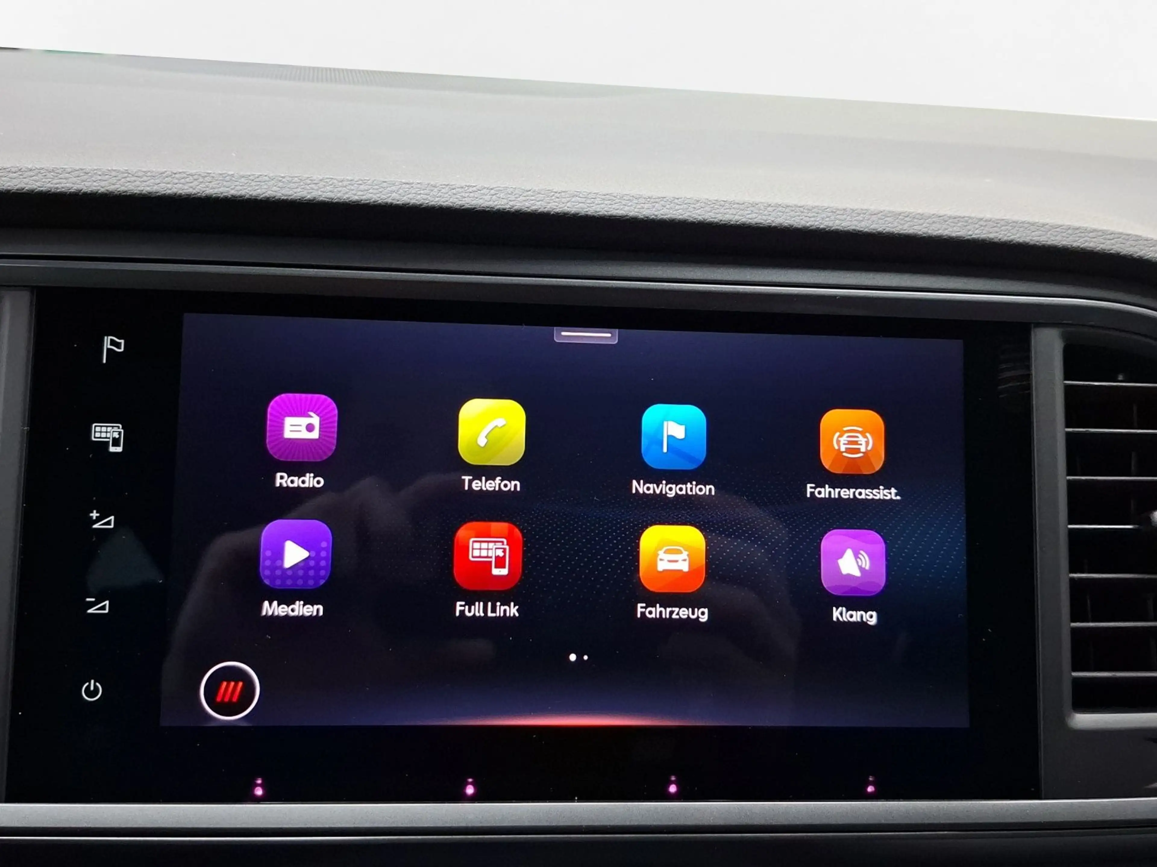 CUPRA Ateca 2.0 TSI DSG VZ 4DRIVE AREA VIEW NAVI SITZH — photo 14