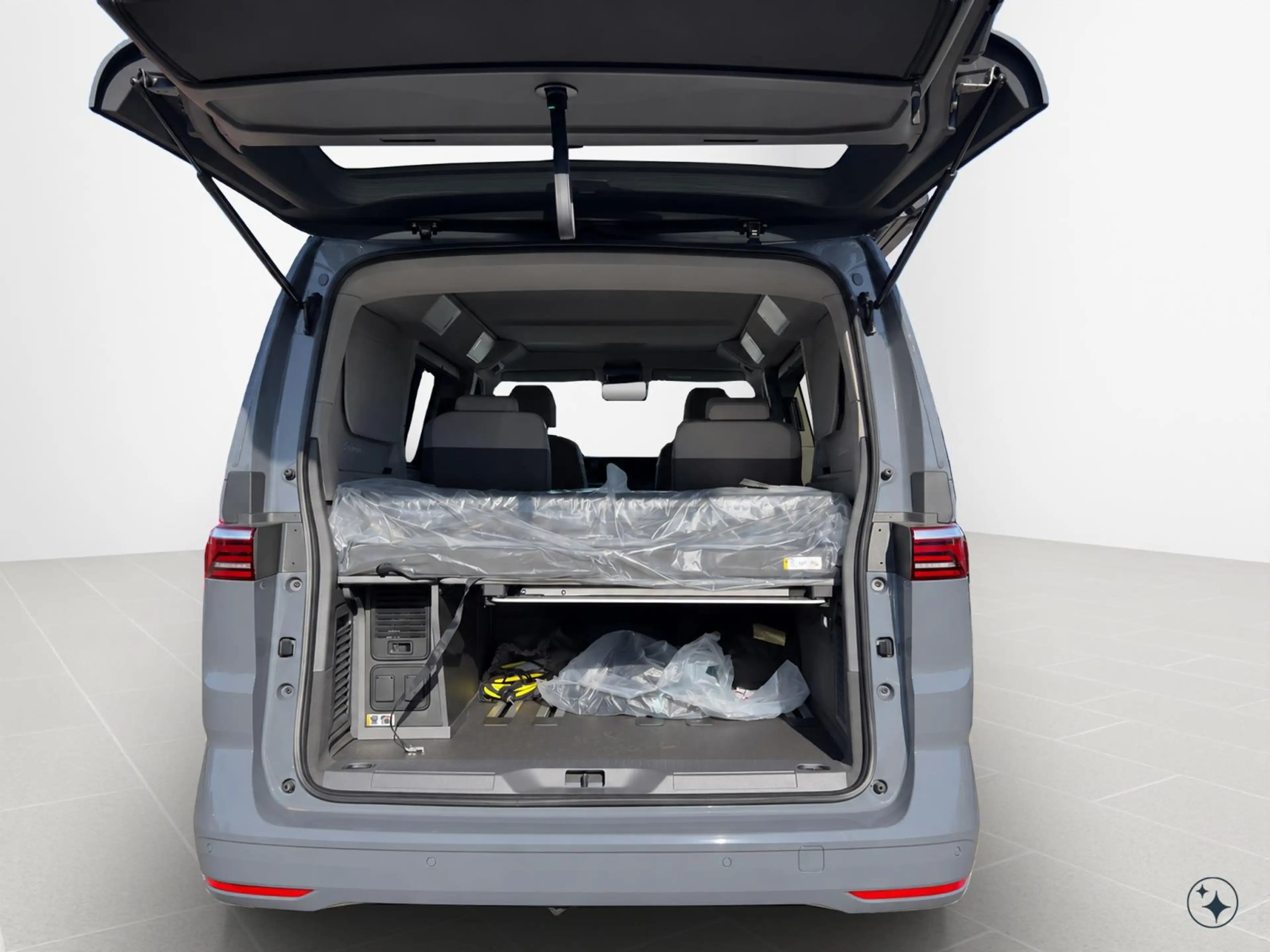 Volkswagen T7 California Beach Tour — photo 13