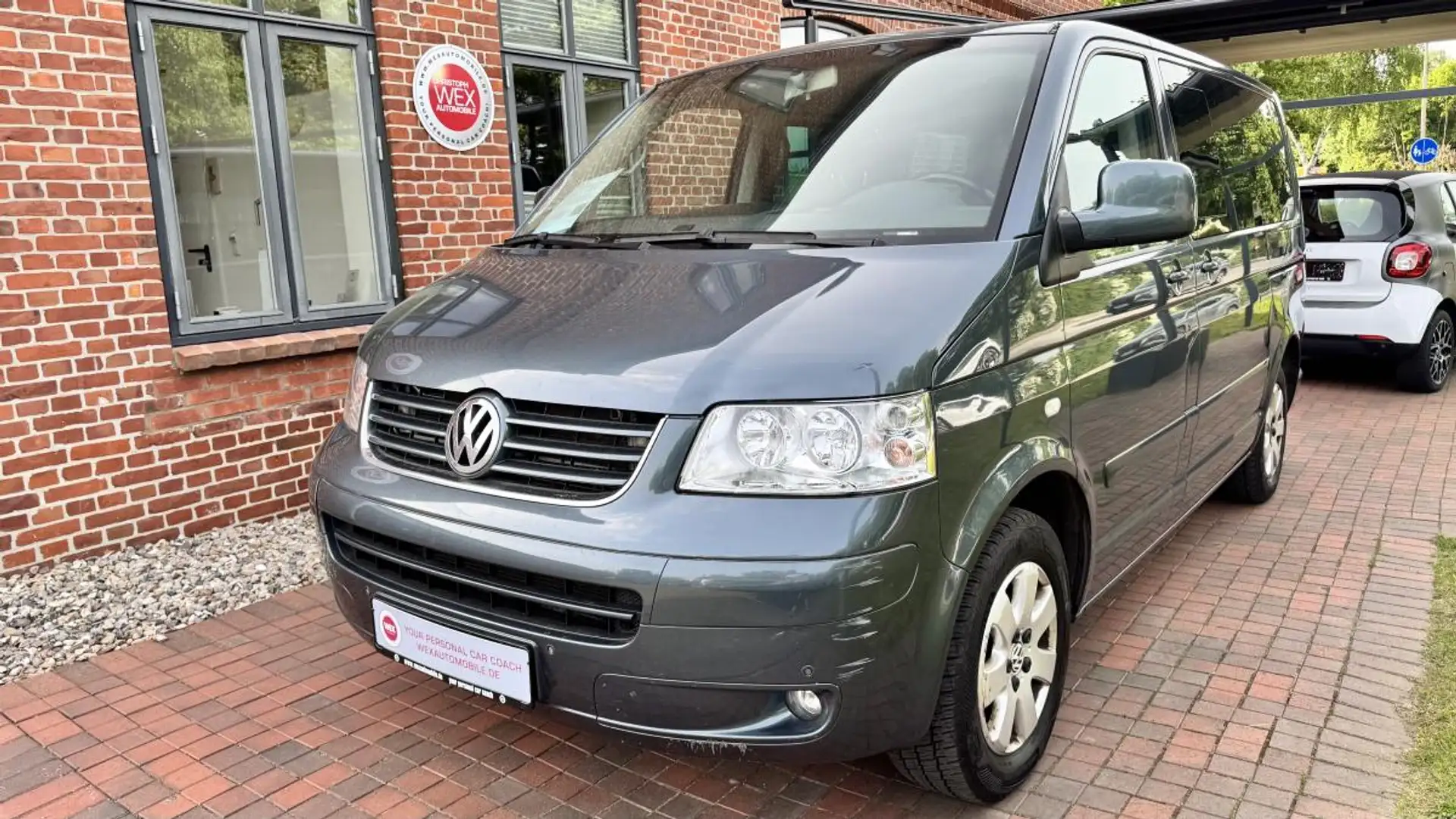 Volkswagen T5 Multivan Comfortline Stříbrná - 1