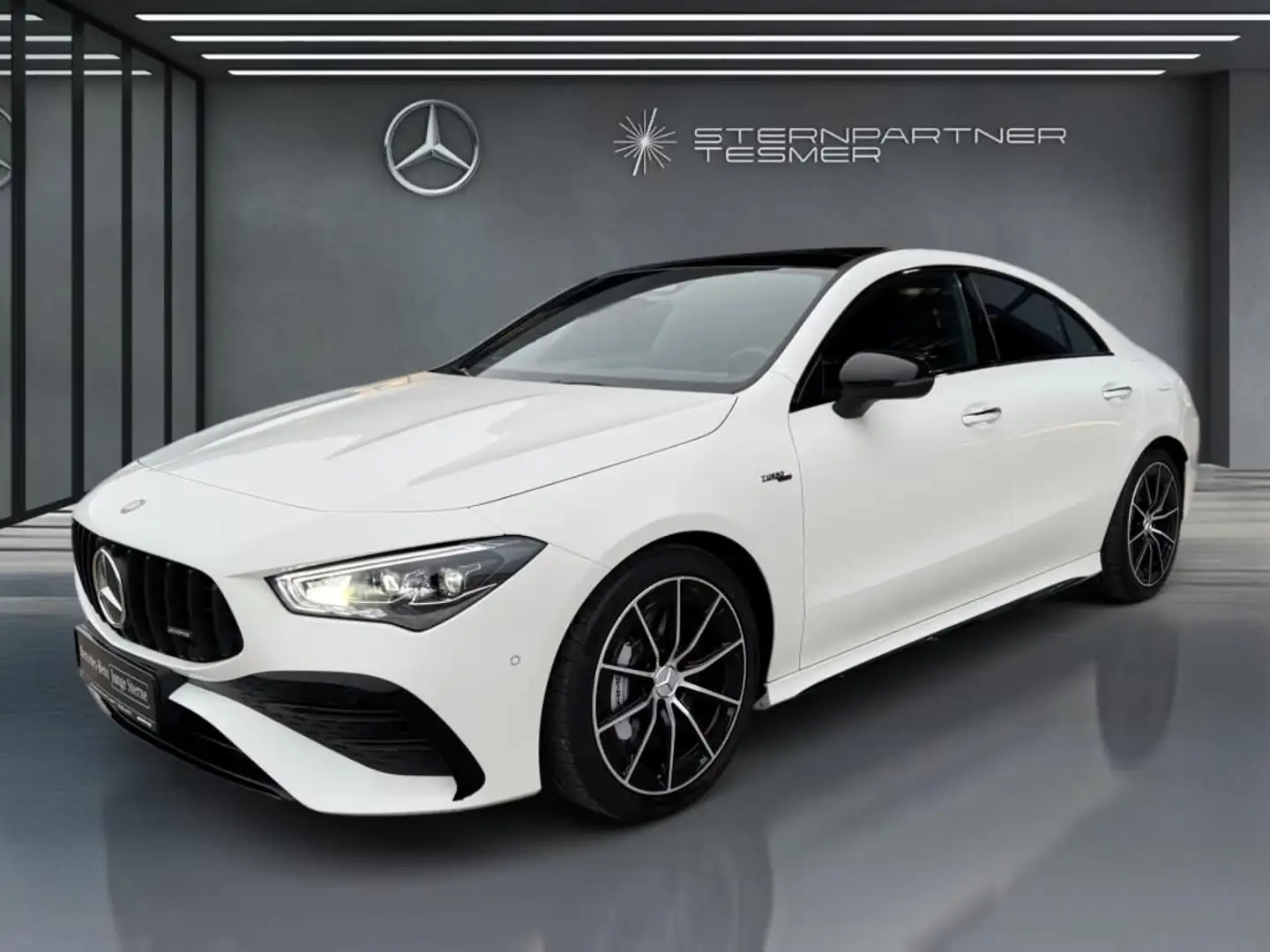 Mercedes-Benz CLA 35 AMG AMG CLA 35 4M AMG,Night,MBEAM,BURM,DISTR,PANO Weiß - 2