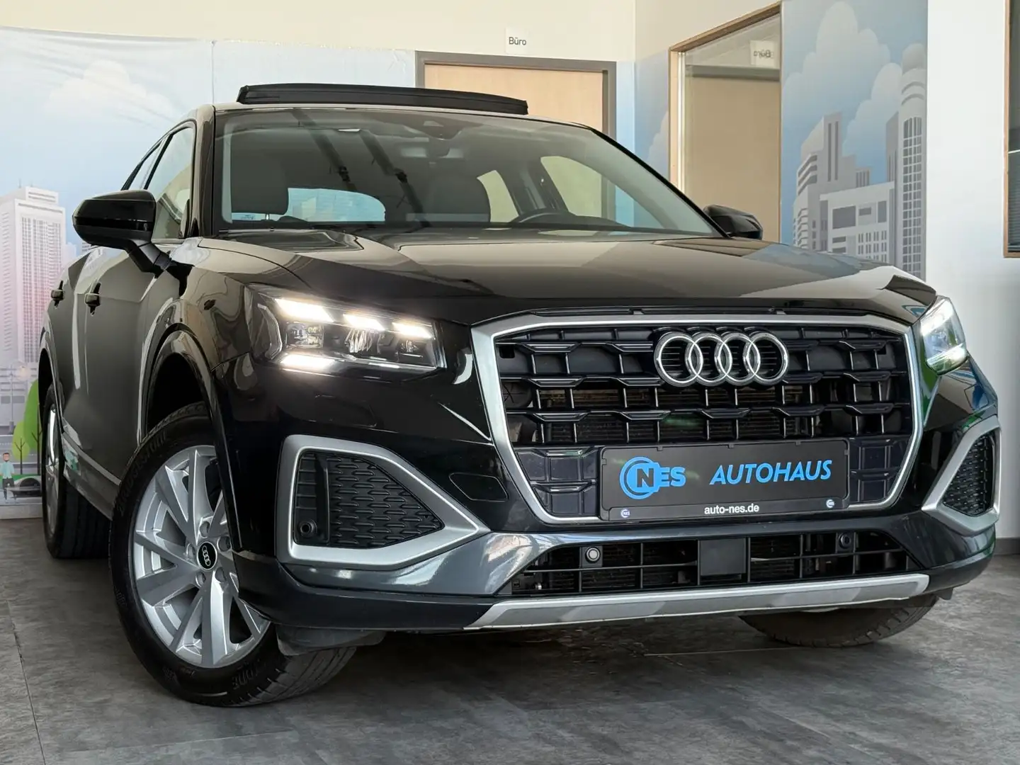 Audi Q2 35 TFSI*AUT*LEDER*PANO*KAMERA*MATRIX*KEY*NAVI Schwarz - 2