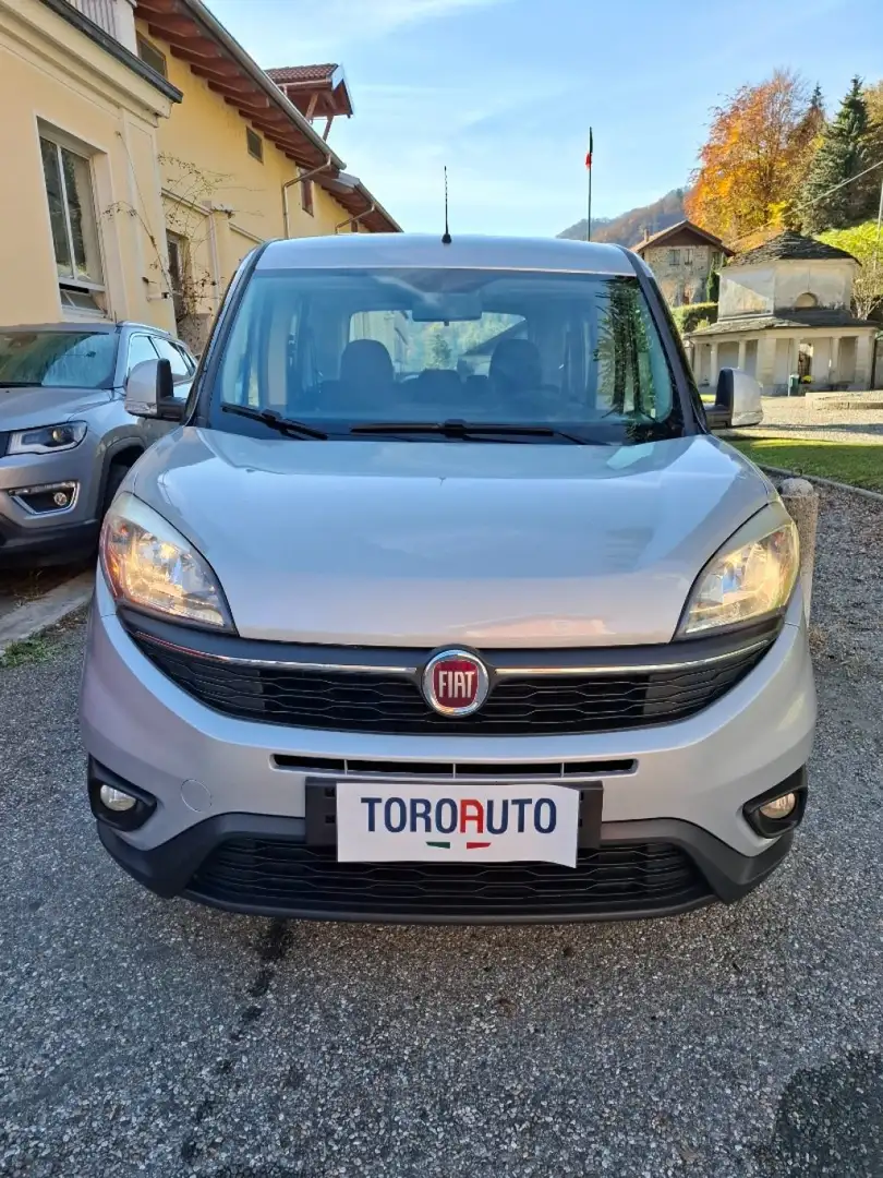 Fiat Doblo Doblò 1.6 MJT 16V 95CV Easy Argento - 2