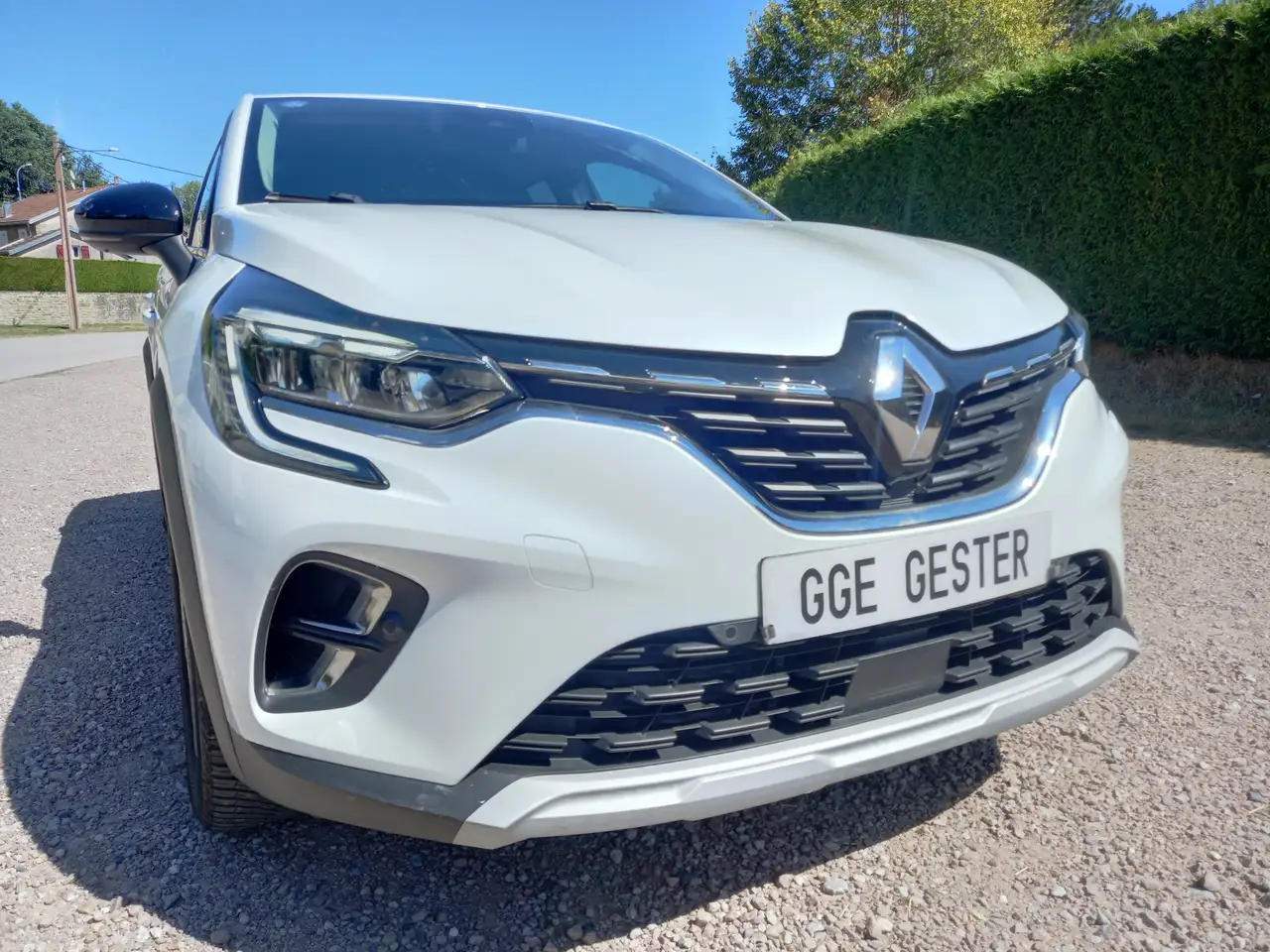 Renault Captur — photo 2