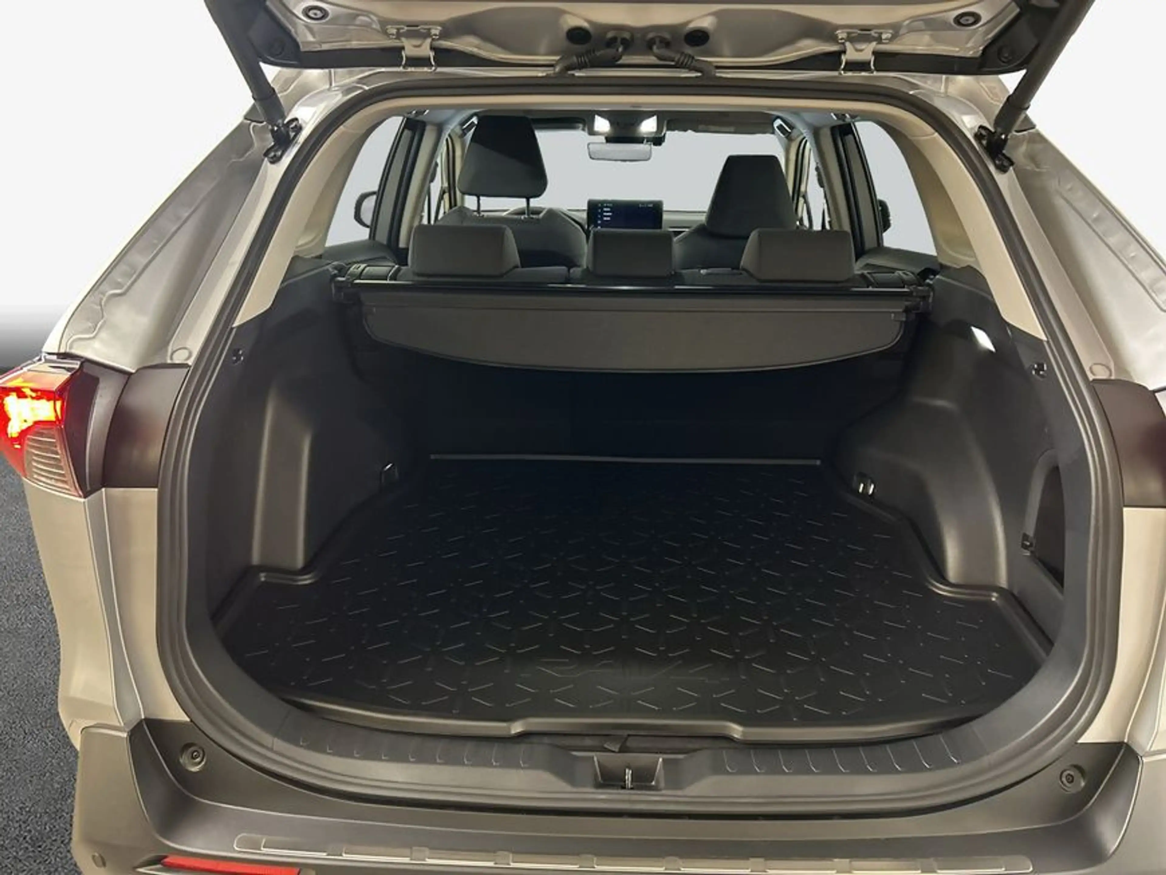 Toyota RAV 4 4x2 Hybrid Team D — photo 8